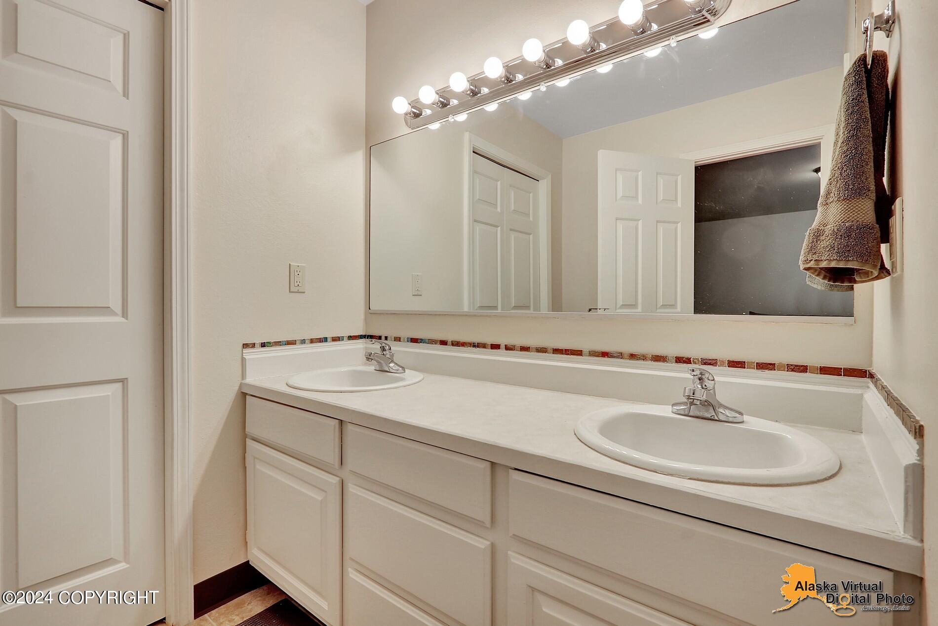 3251 Rosalind Loop