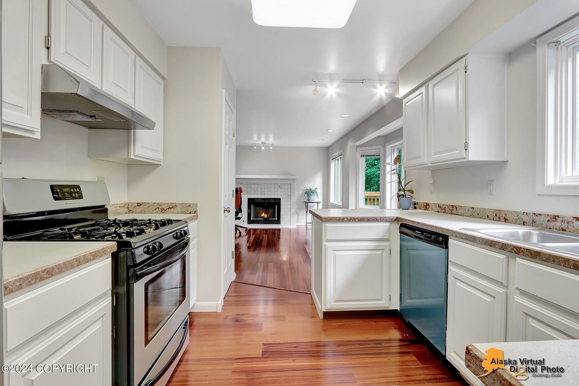 3251 Rosalind Loop