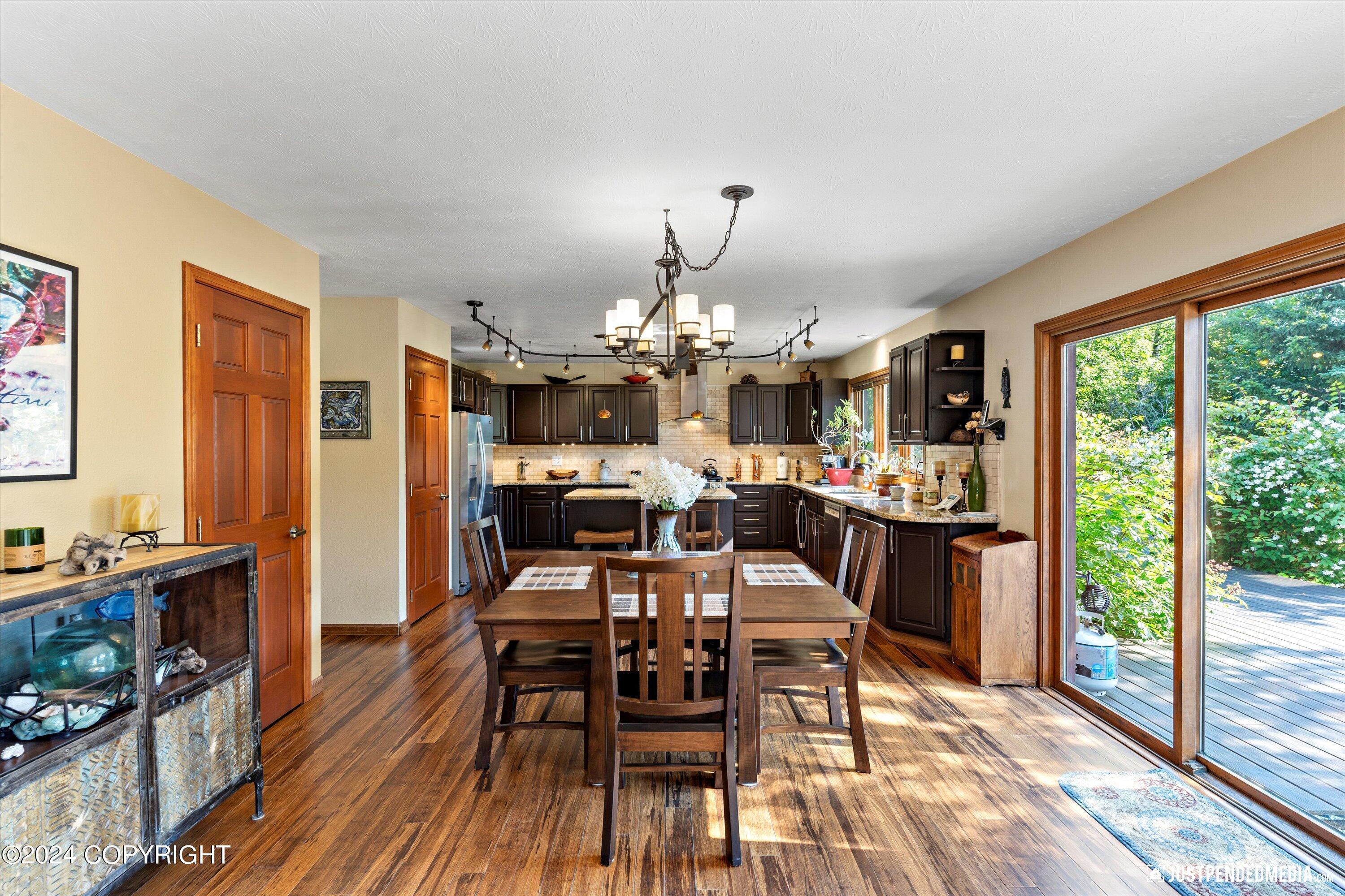 4400 Southpark Bluff Drive