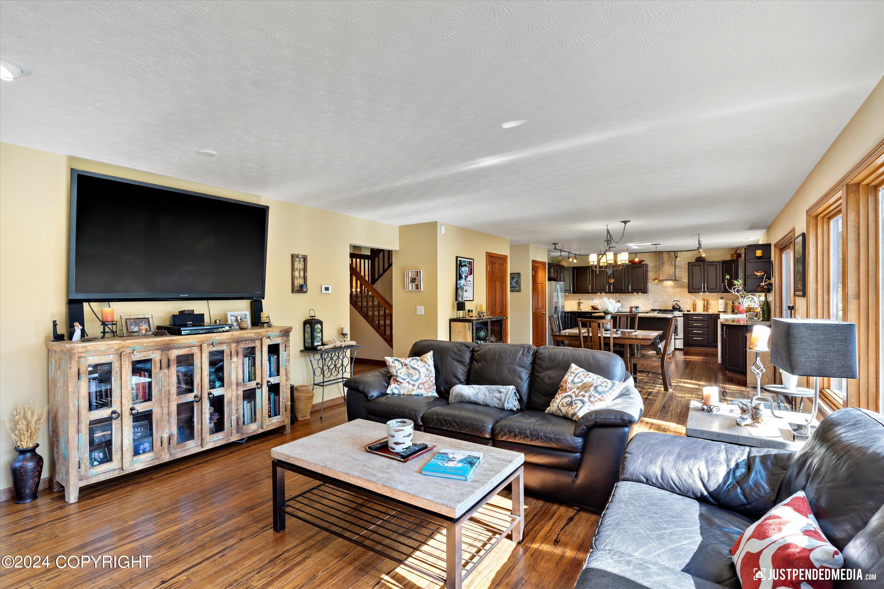 4400 Southpark Bluff Drive