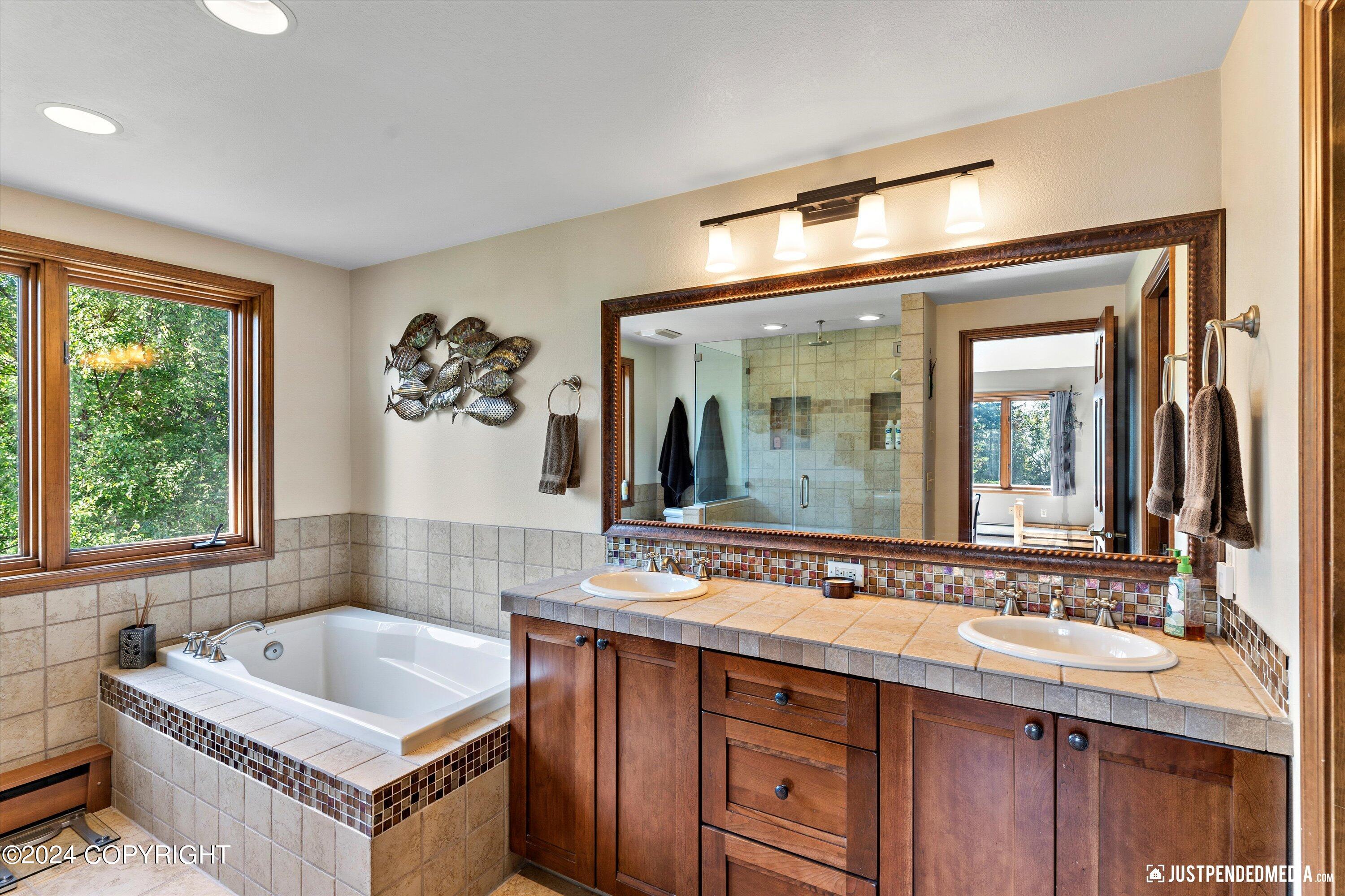 4400 Southpark Bluff Drive