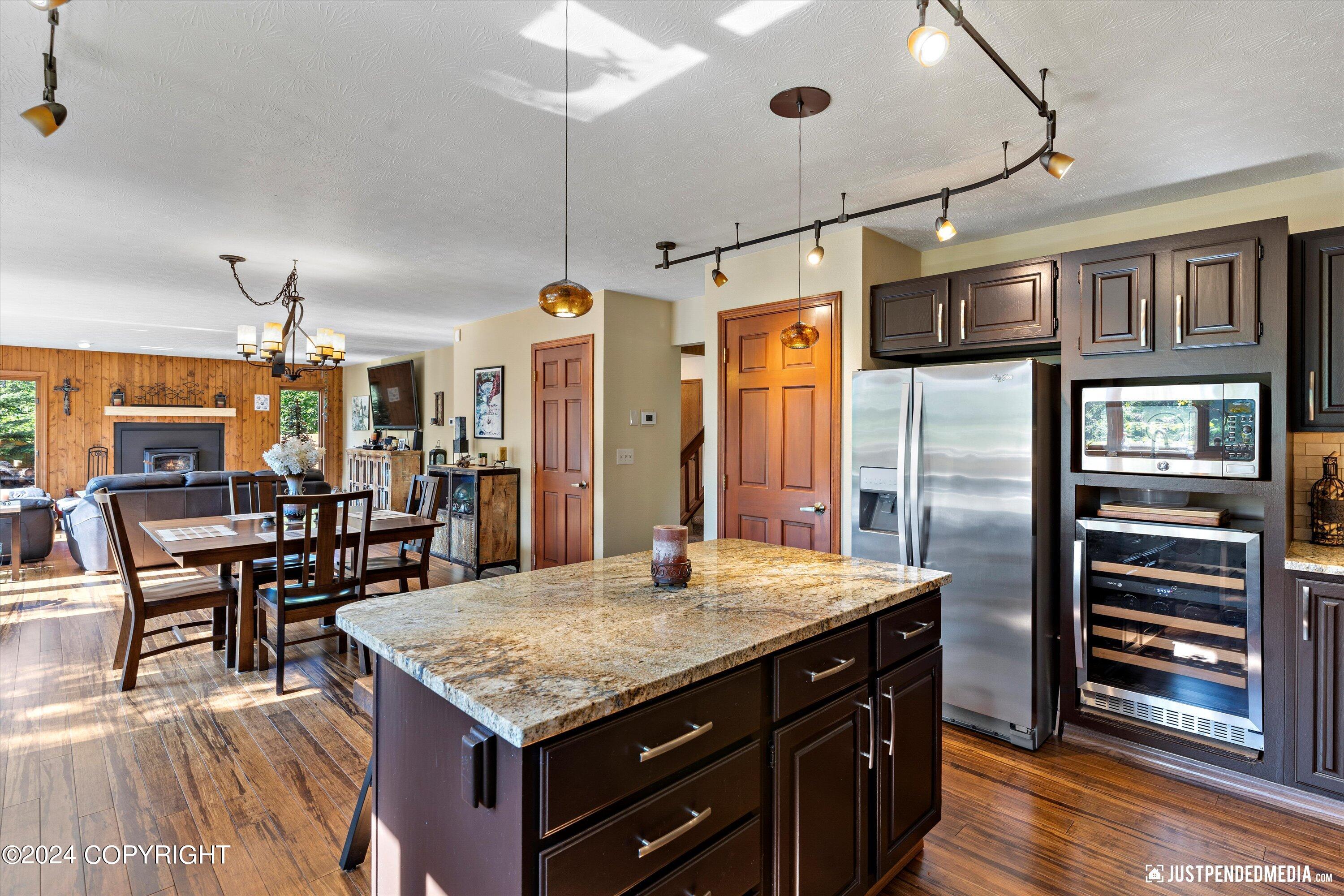 4400 Southpark Bluff Drive