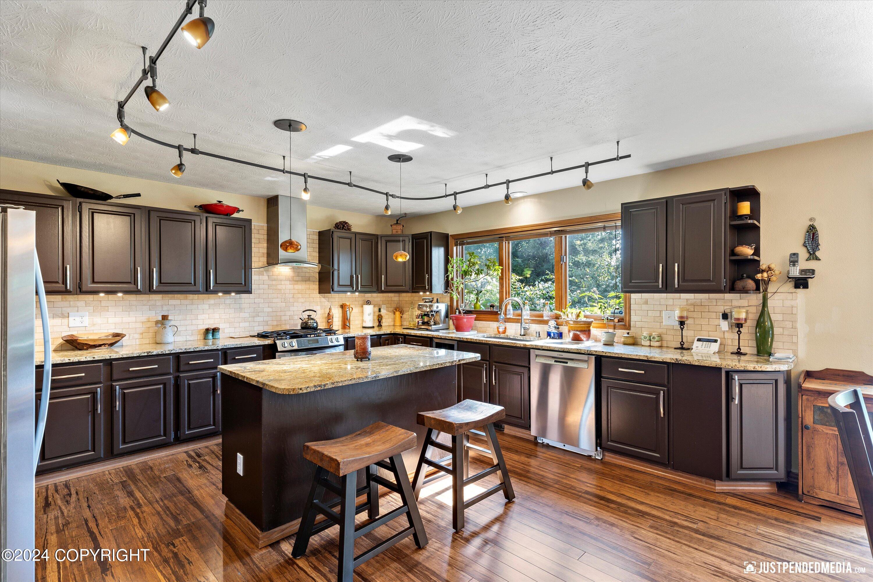 4400 Southpark Bluff Drive