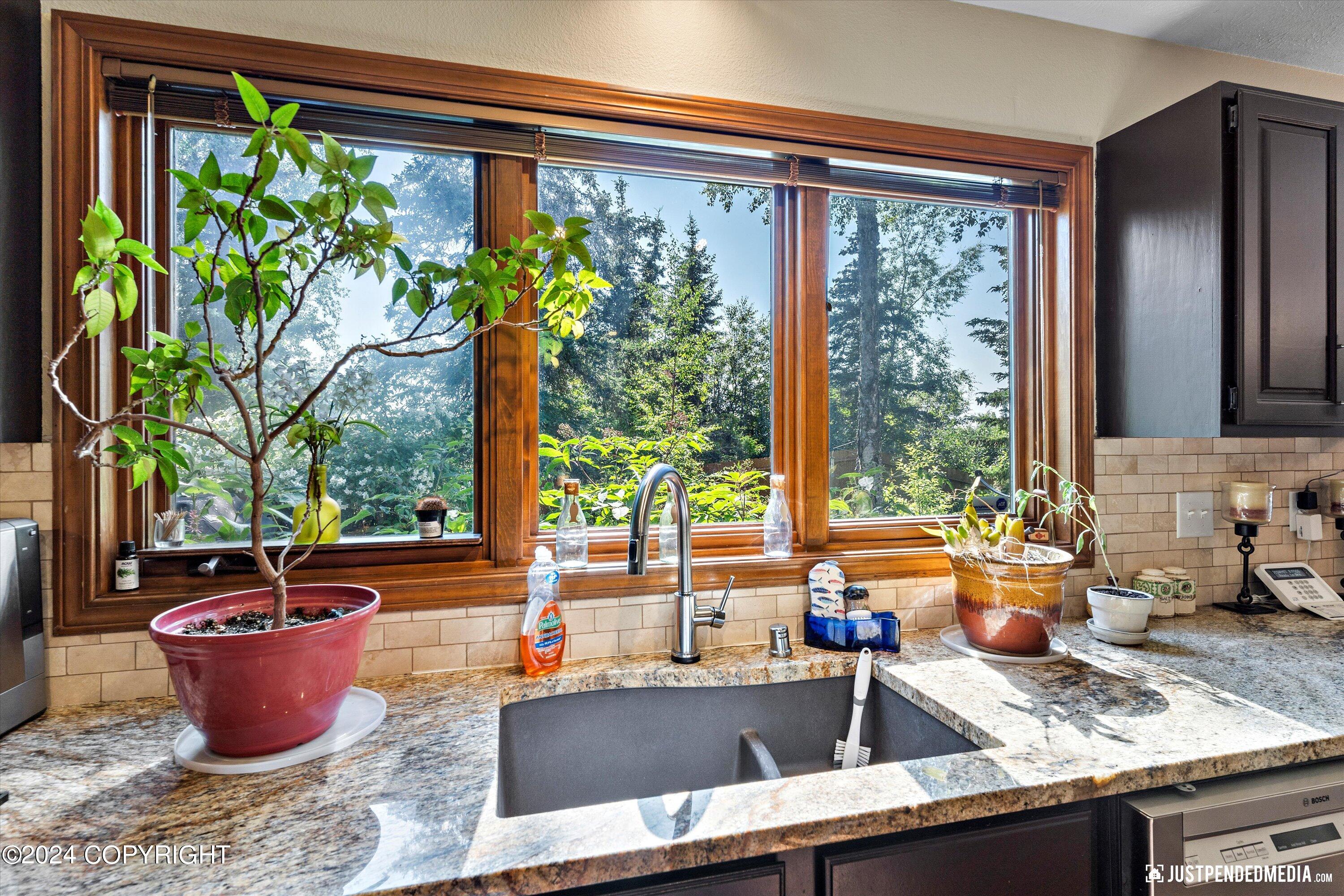 4400 Southpark Bluff Drive