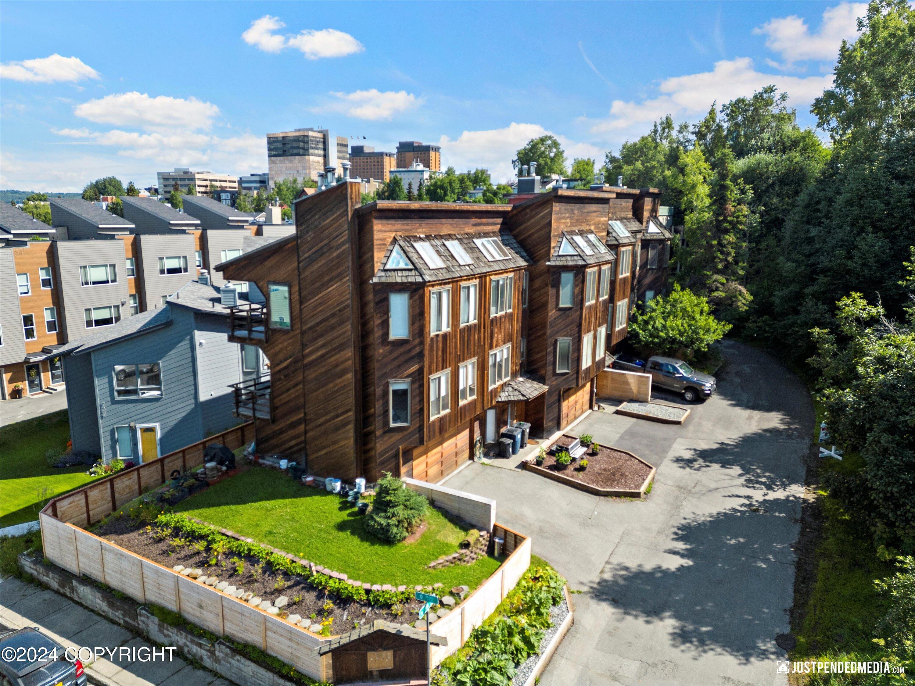 743 O Street