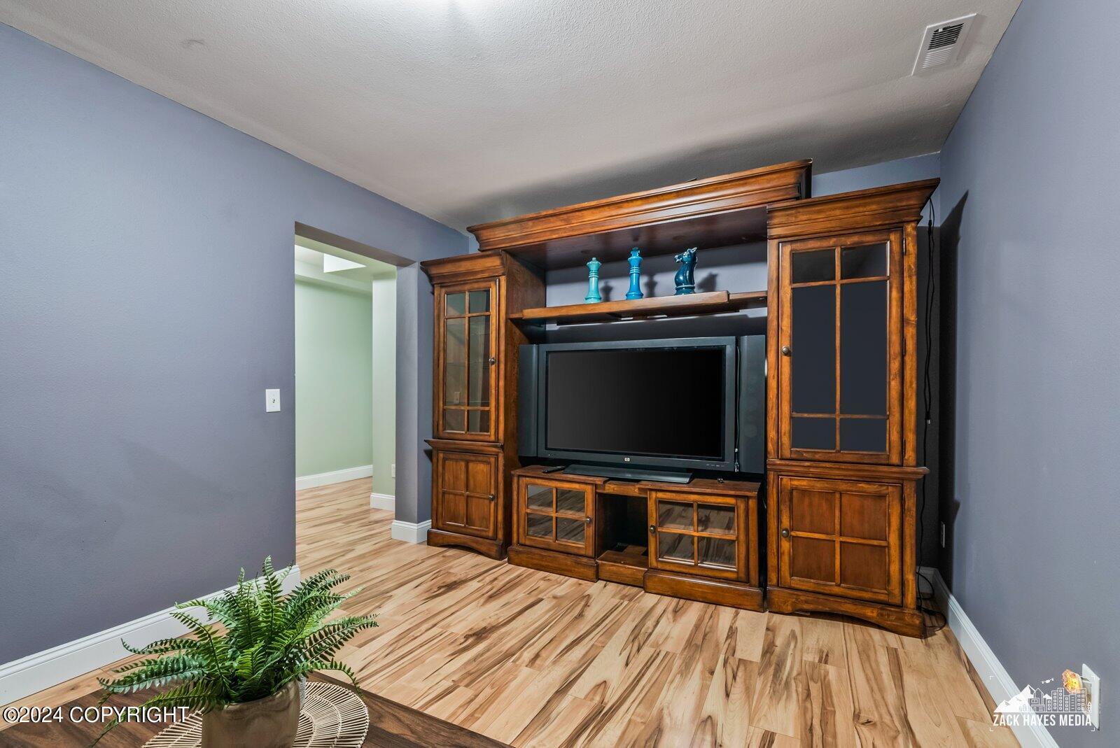 10194 Valley Park Drive