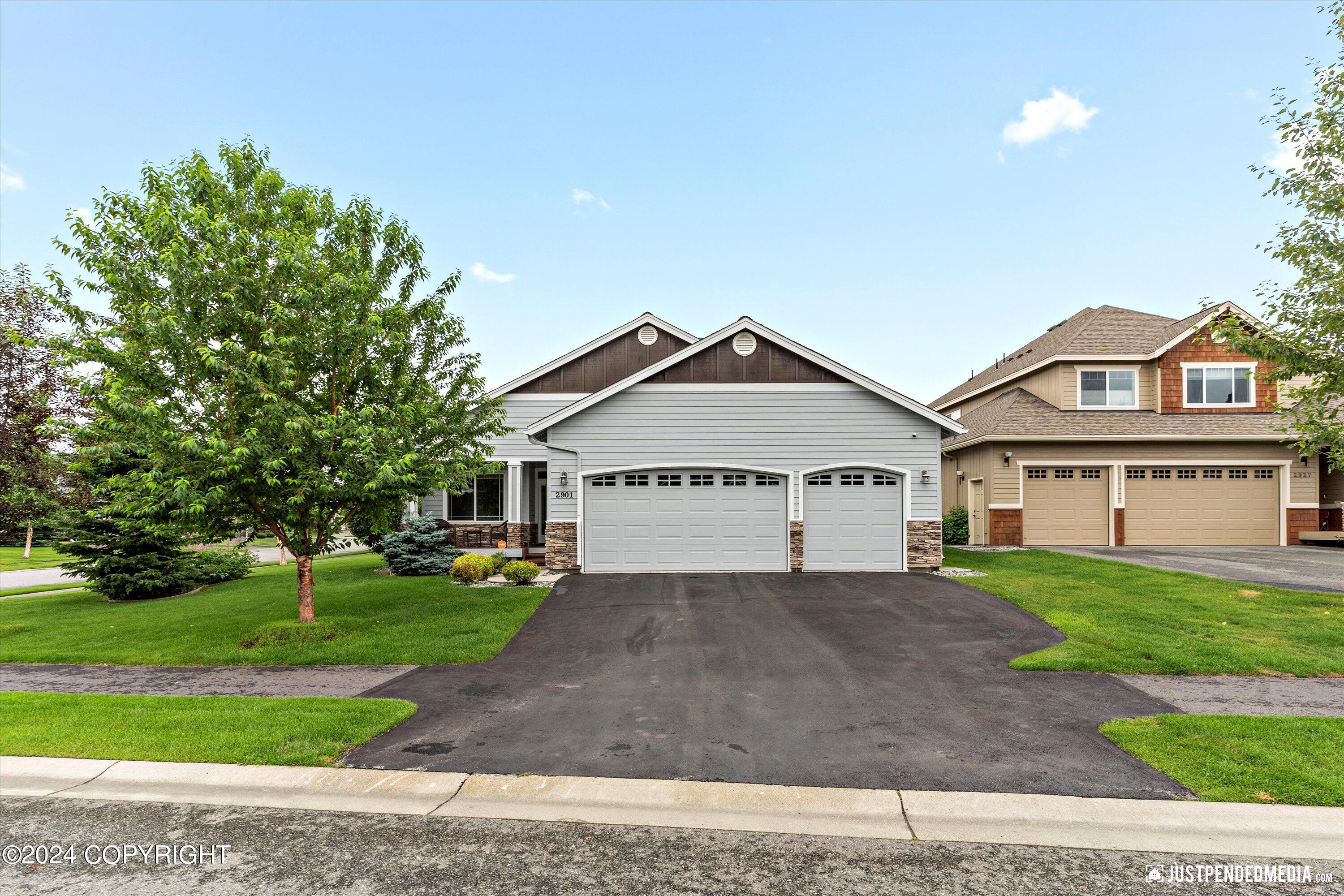 2901 Gladys Marie Circle