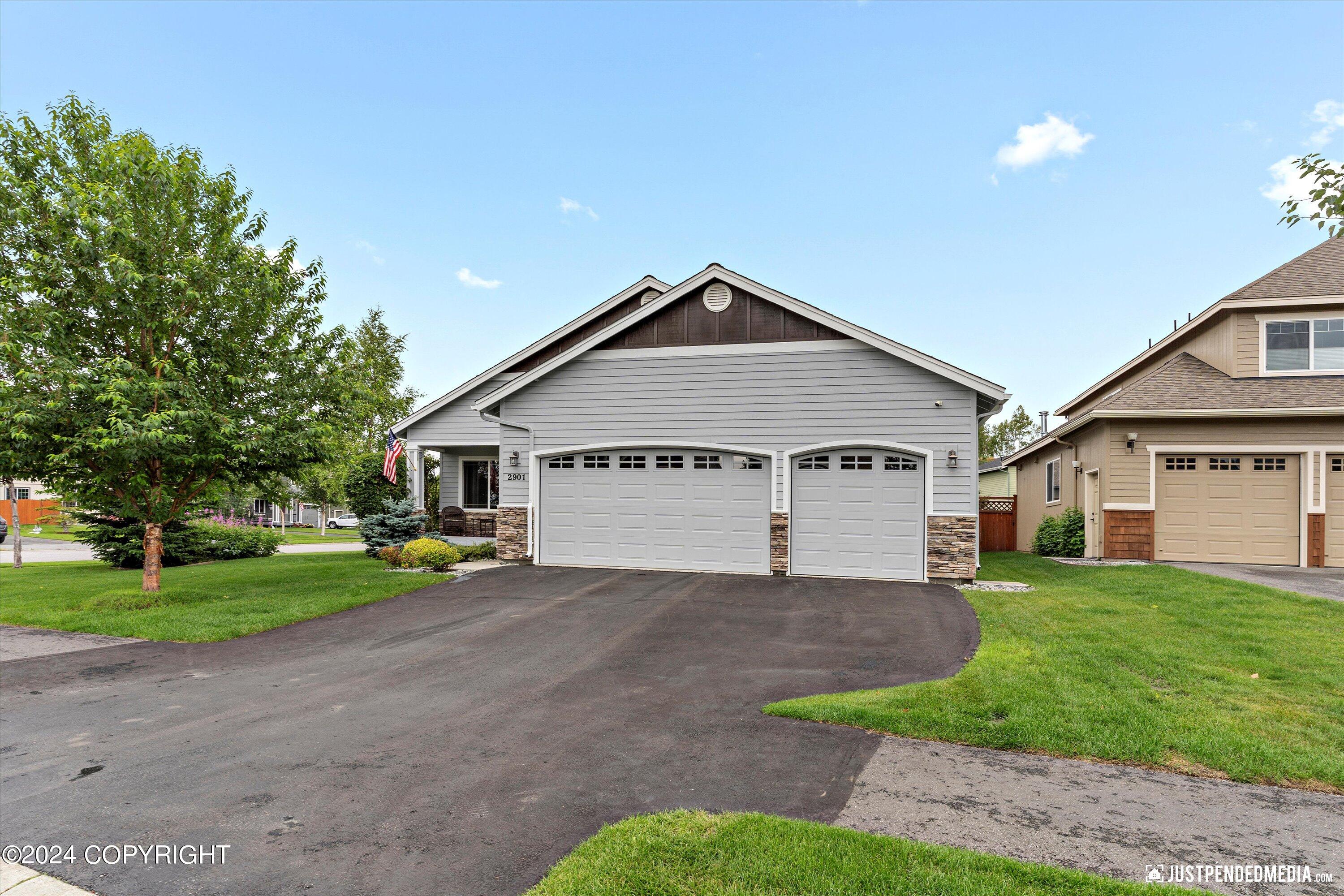 2901 Gladys Marie Circle