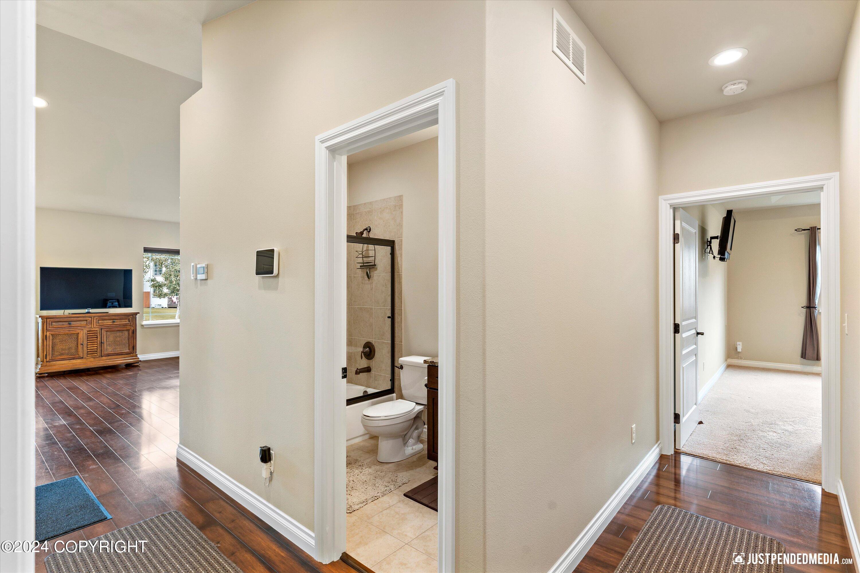 2901 Gladys Marie Circle