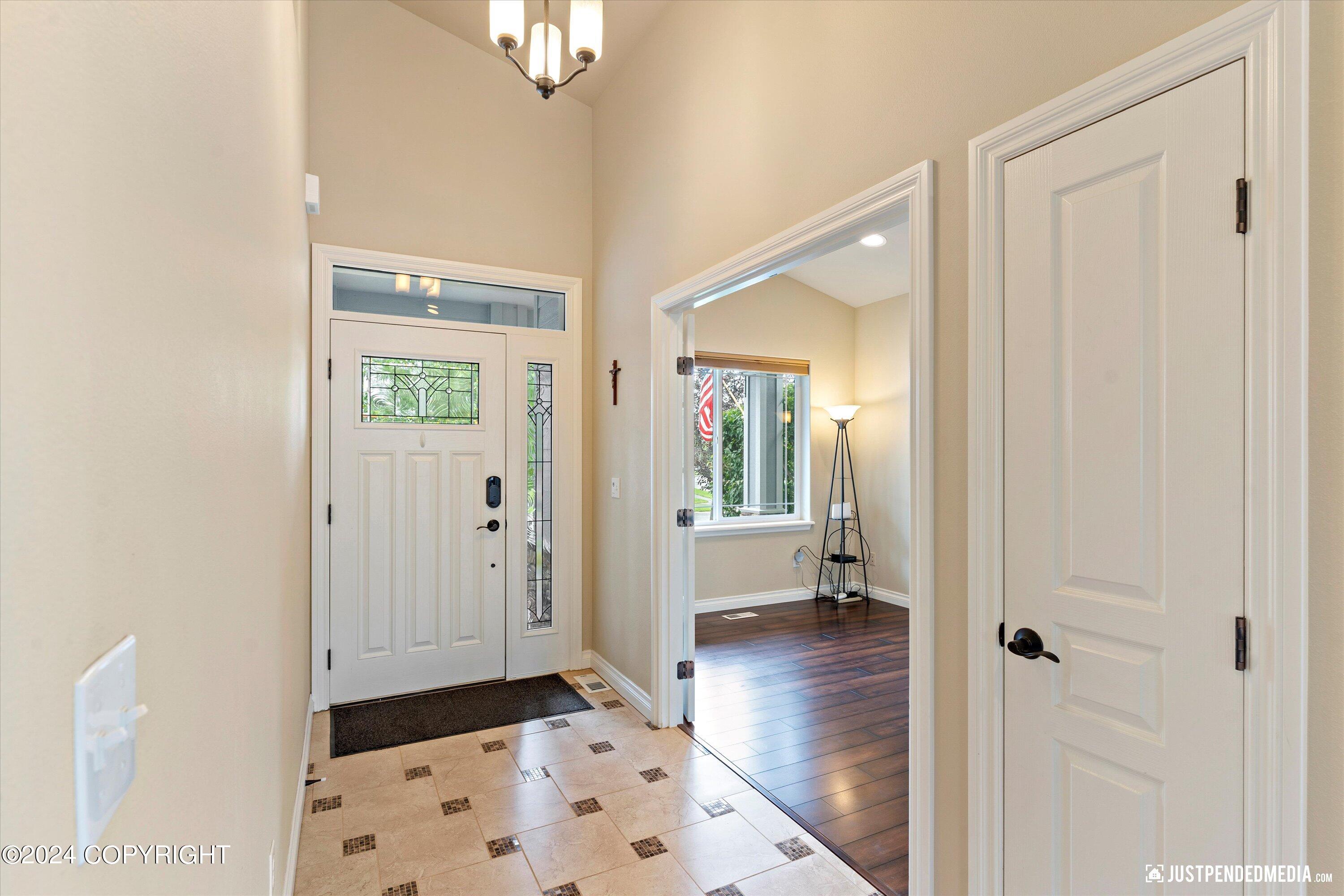 2901 Gladys Marie Circle