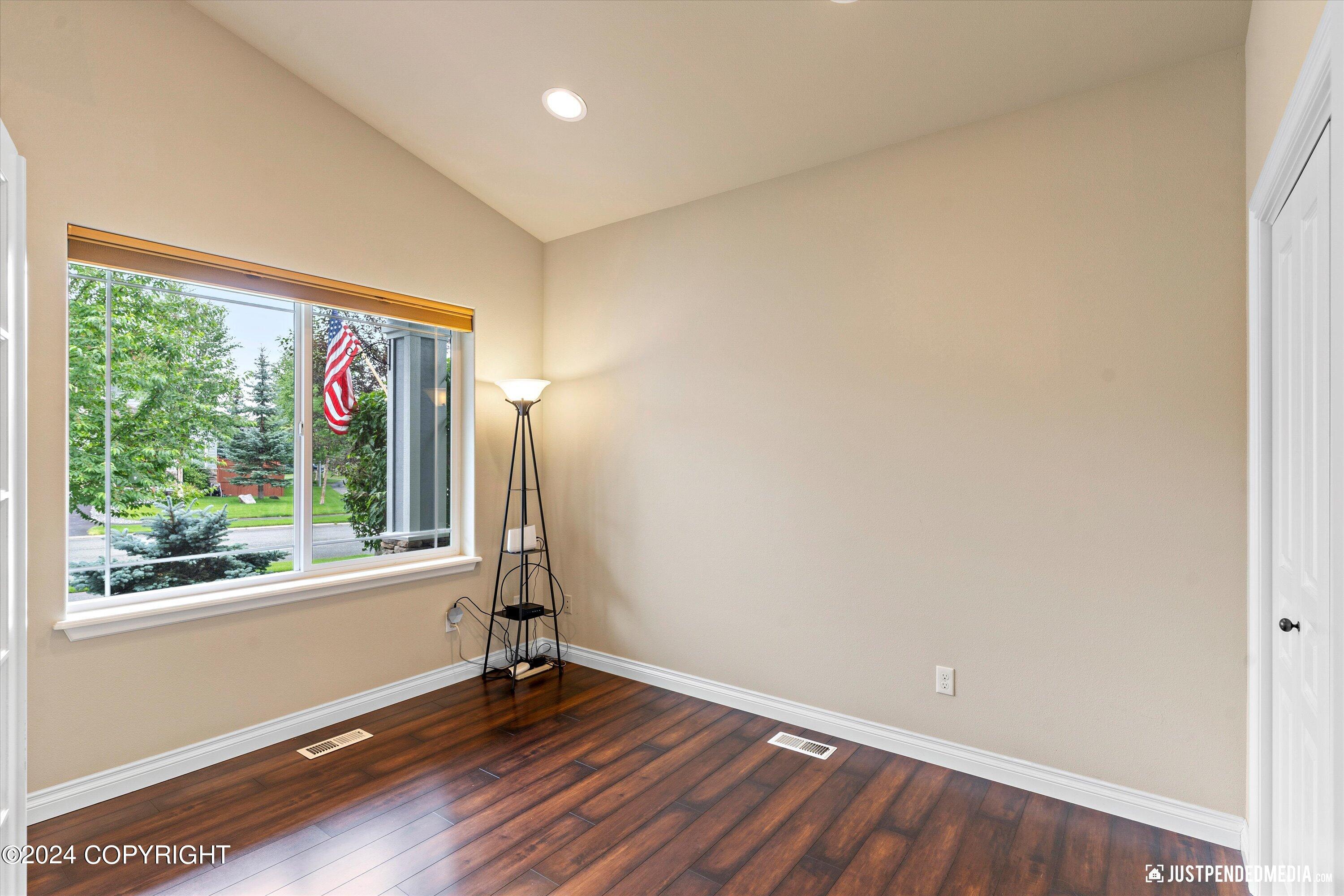 2901 Gladys Marie Circle