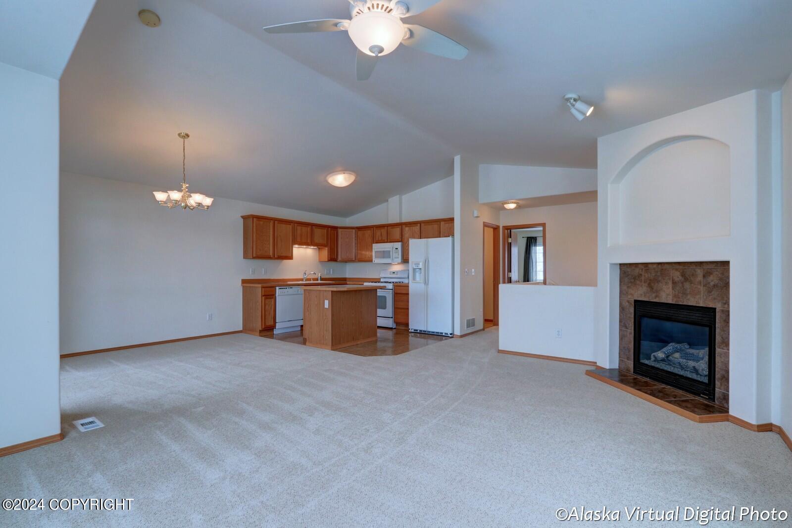 6594 Whispering Loop # B Unit: #B