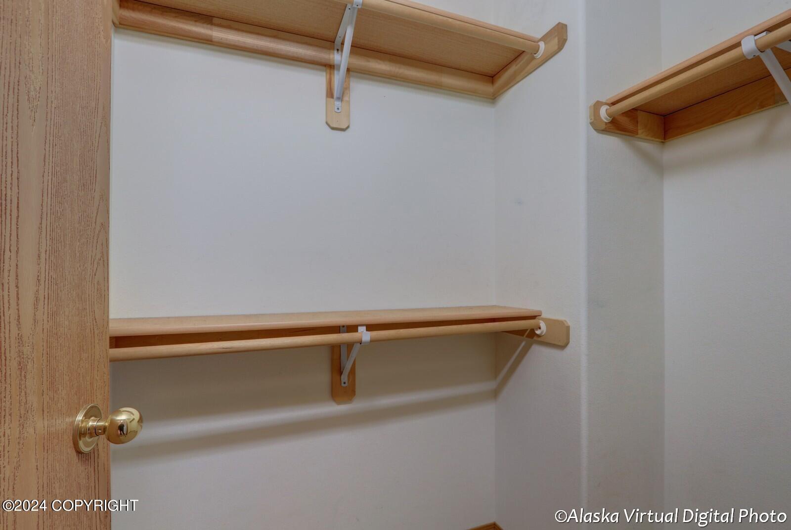 6594 Whispering Loop # B Unit: #B