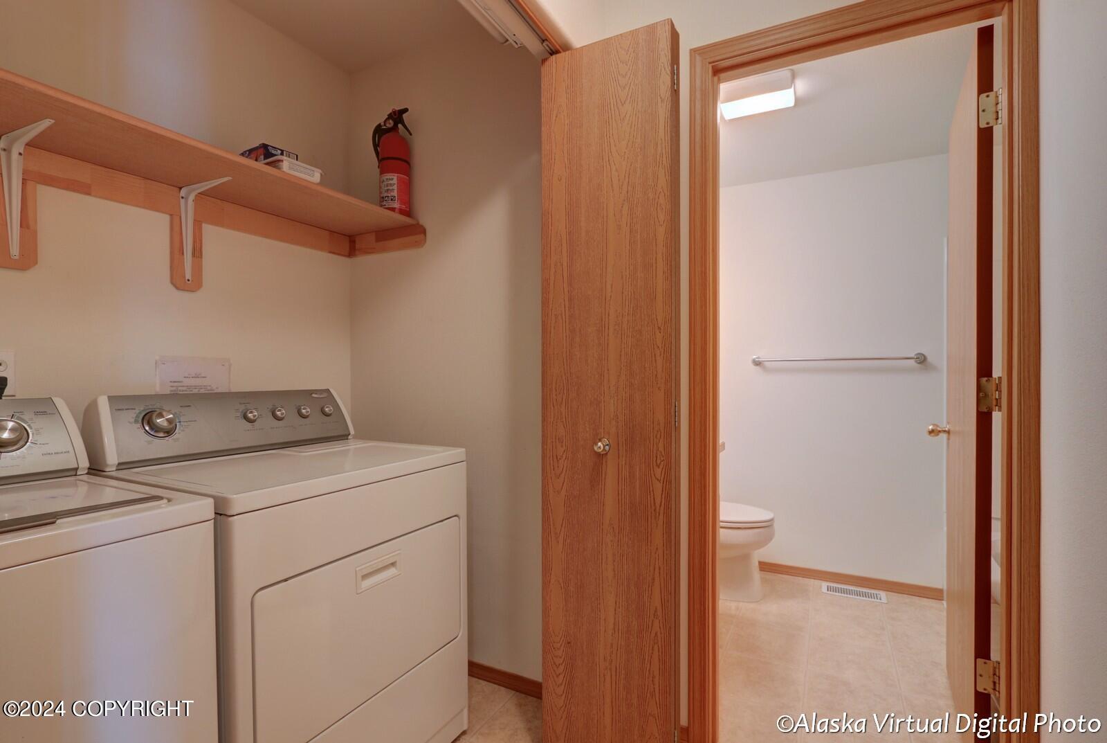 6594 Whispering Loop # B Unit: #B