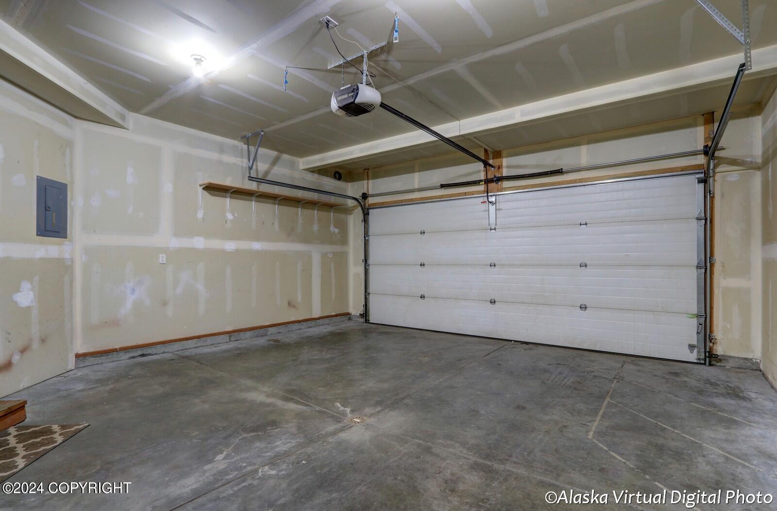 6594 Whispering Loop # B Unit: #B