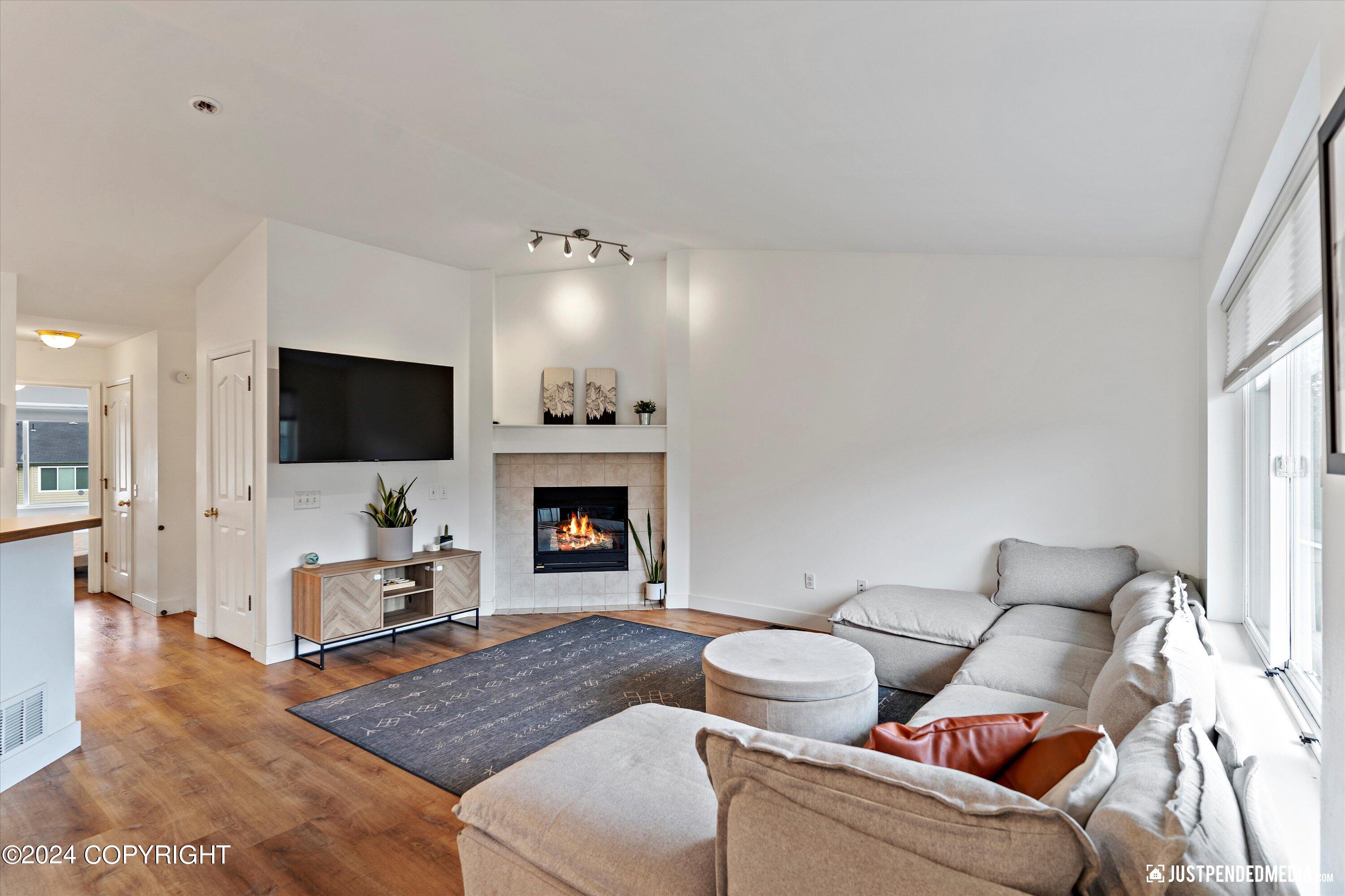 2345 Ridgemont Circle