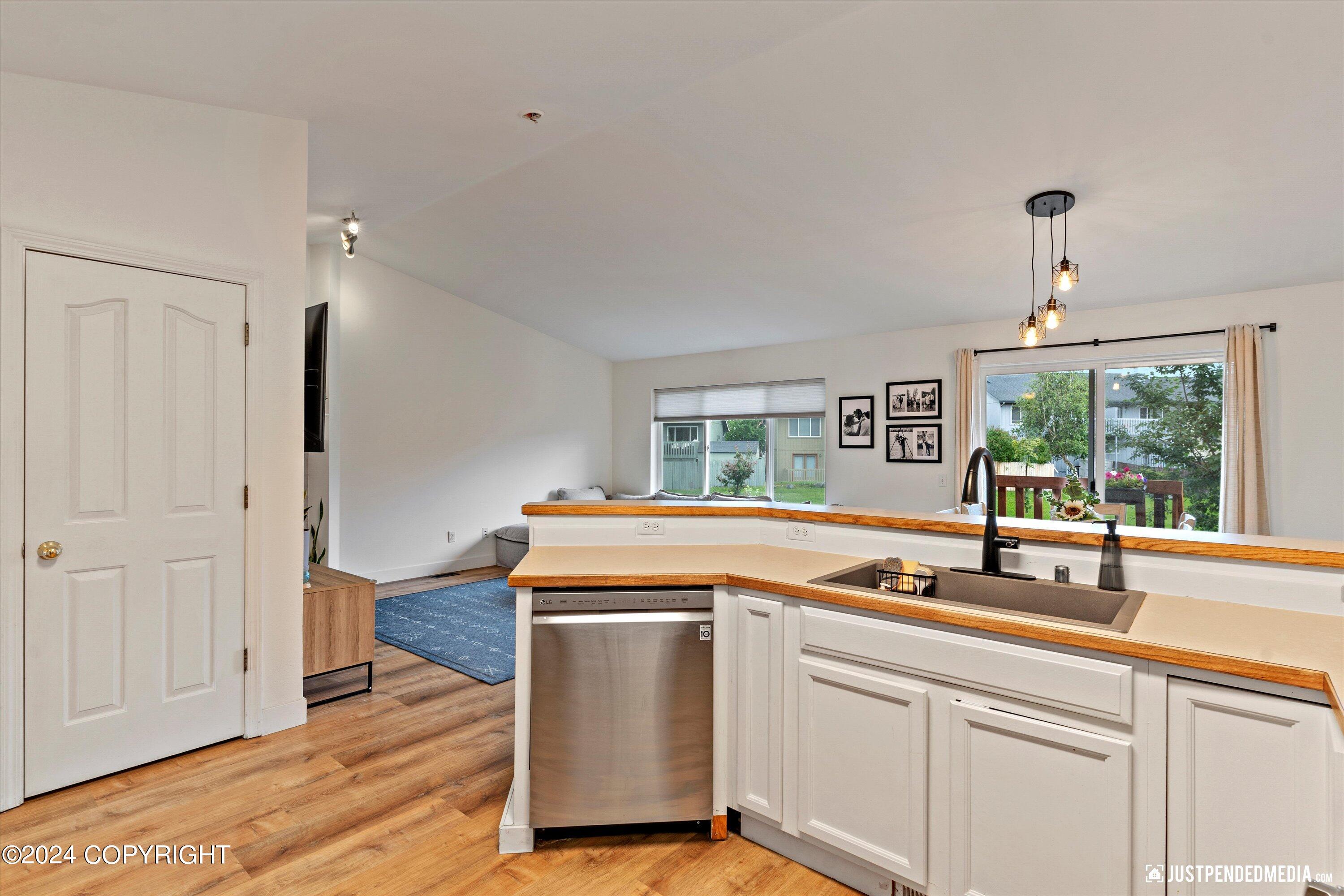 2345 Ridgemont Circle