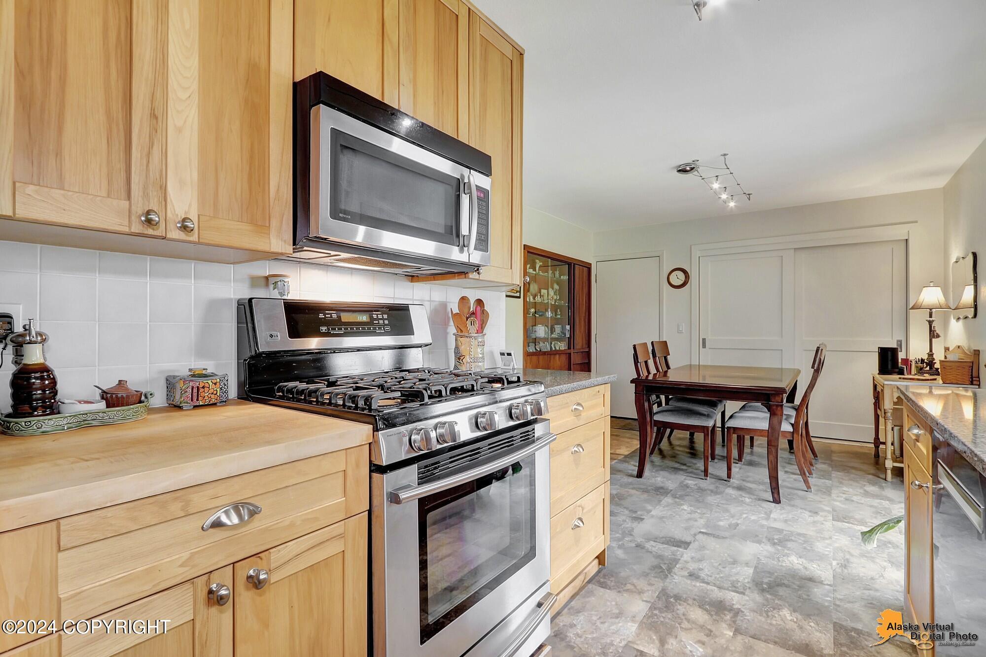 2210 Turnagain Parkway