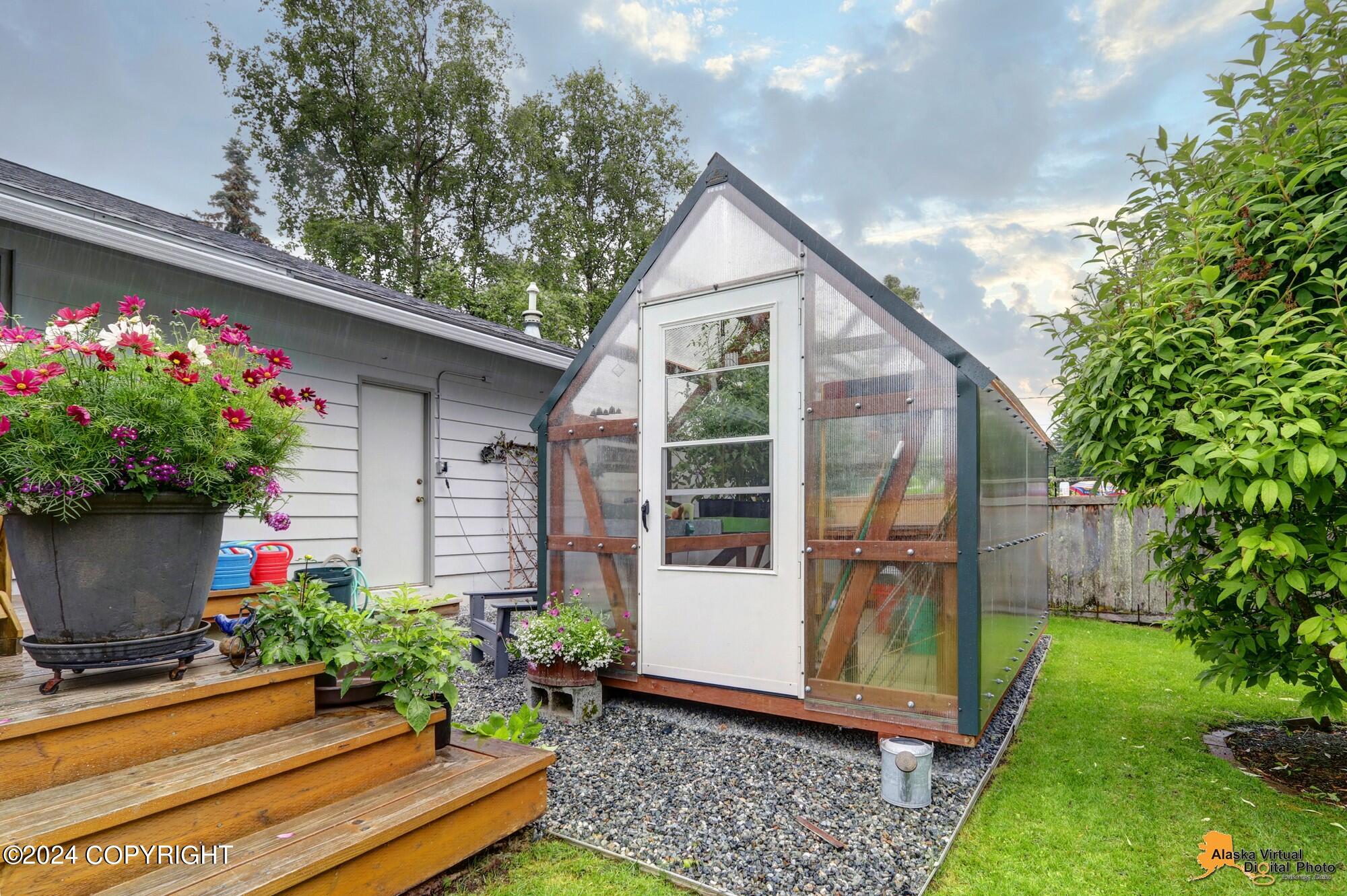2210 Turnagain Parkway