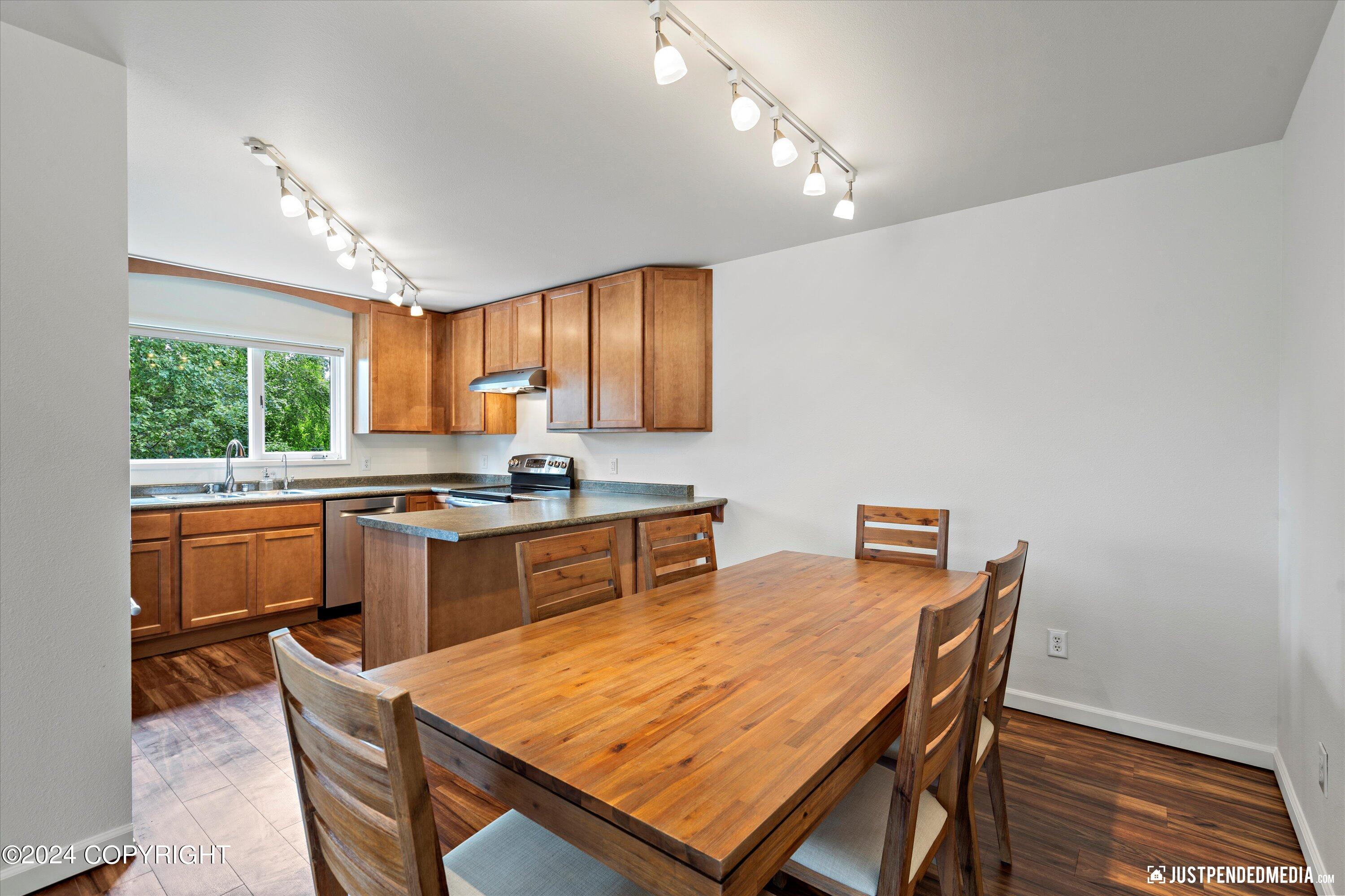3600 W 41st Avenue
