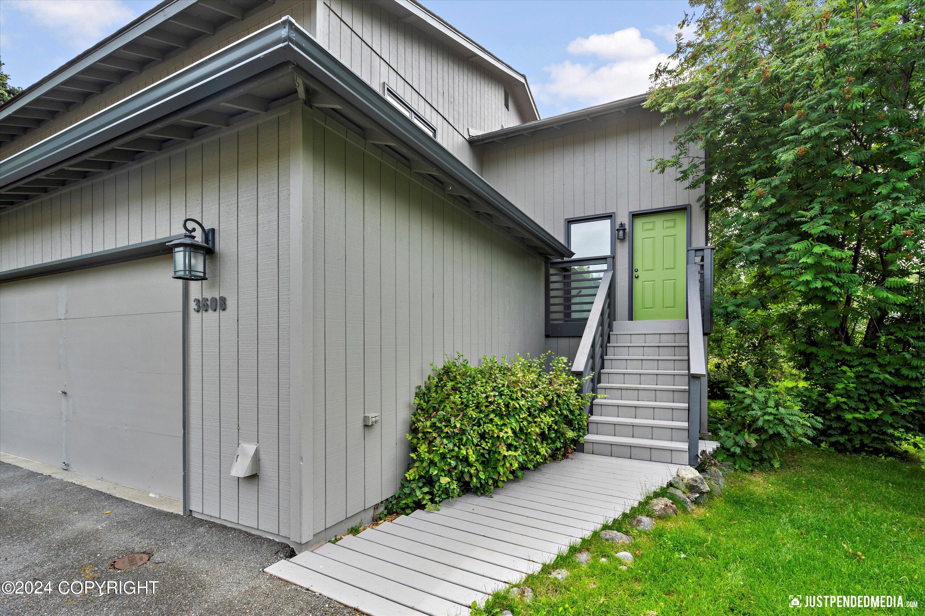 3600 W 41st Avenue
