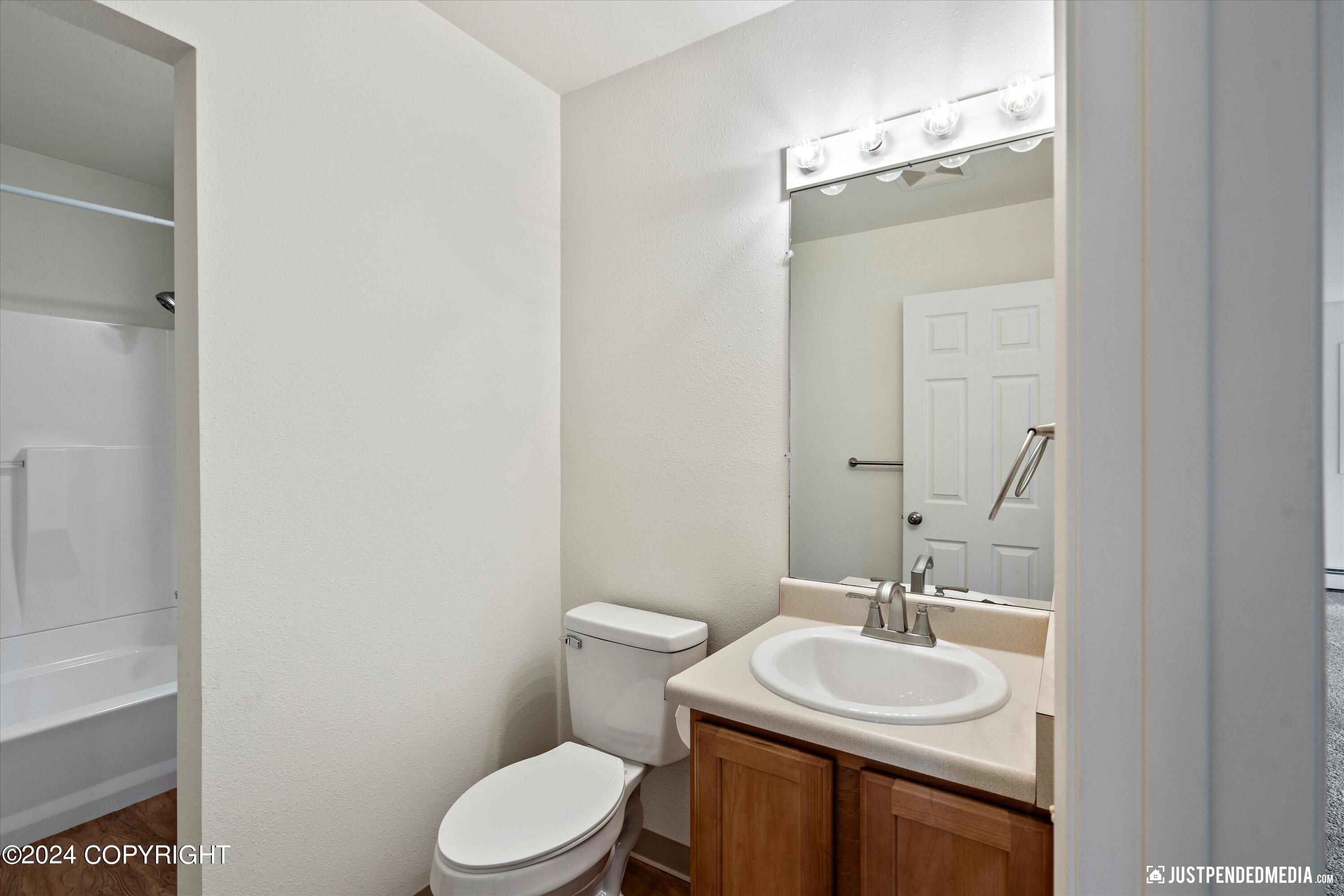 3600 W 41st Avenue