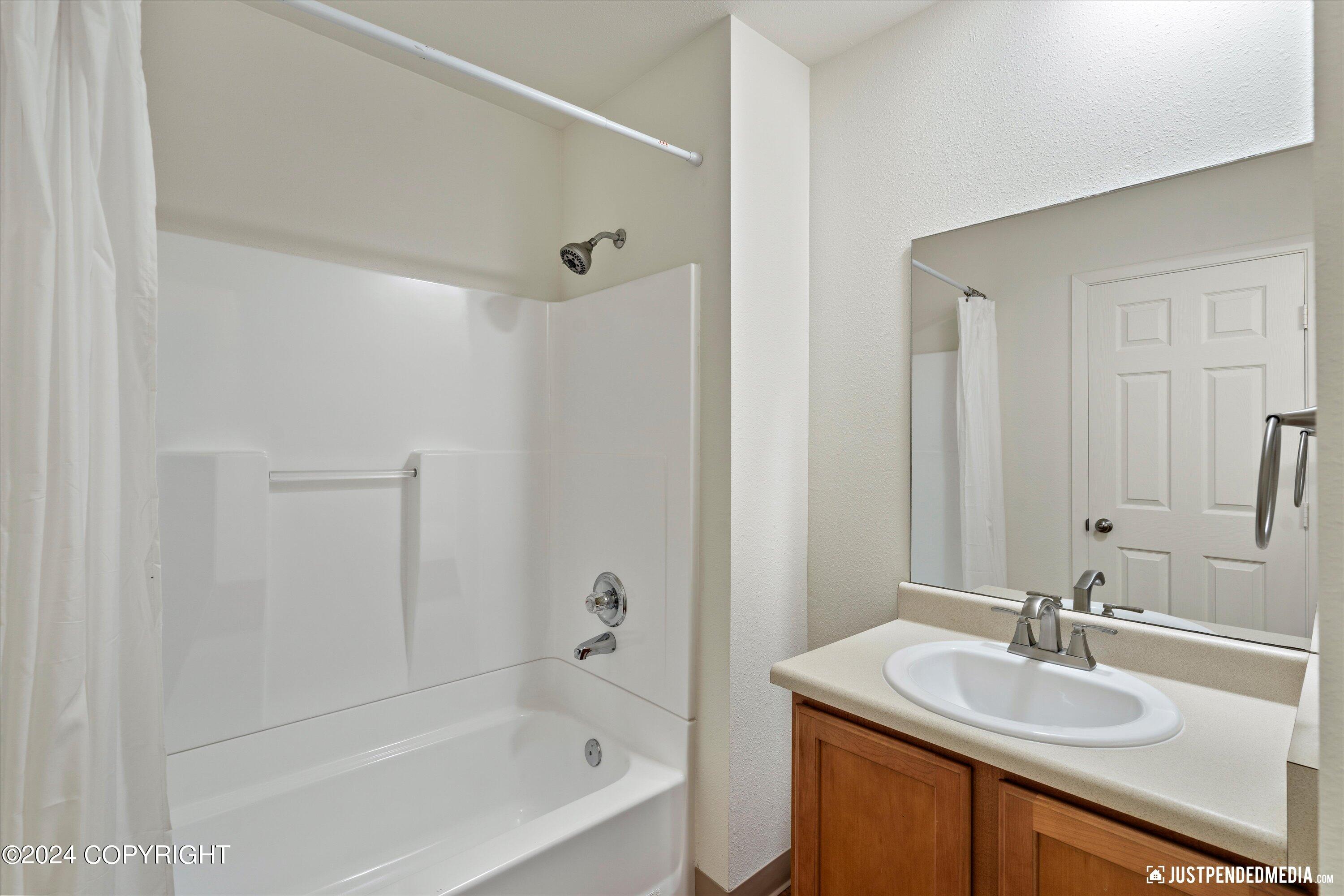 3600 W 41st Avenue