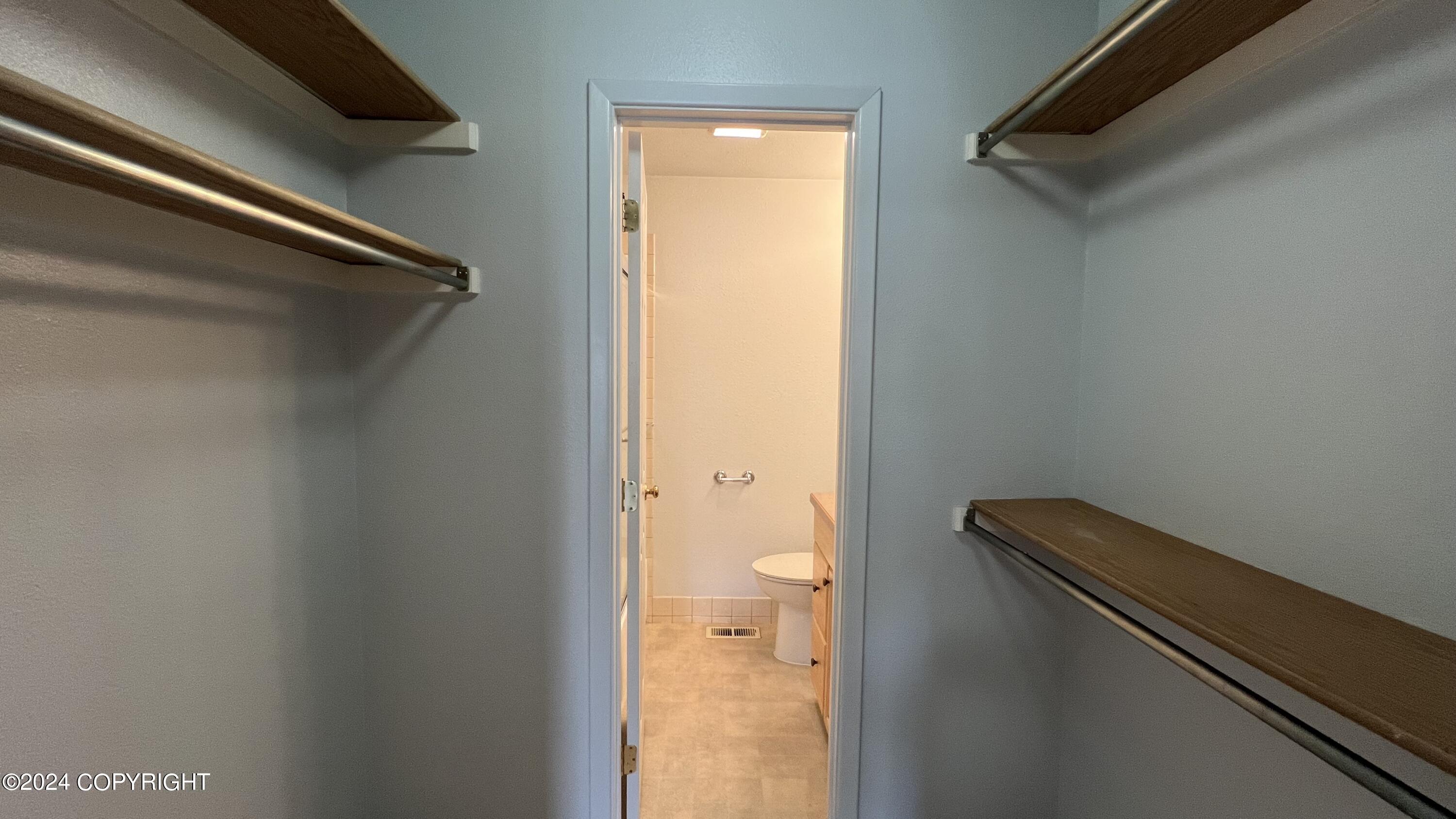 7270 Huntsmen Circle # 1B