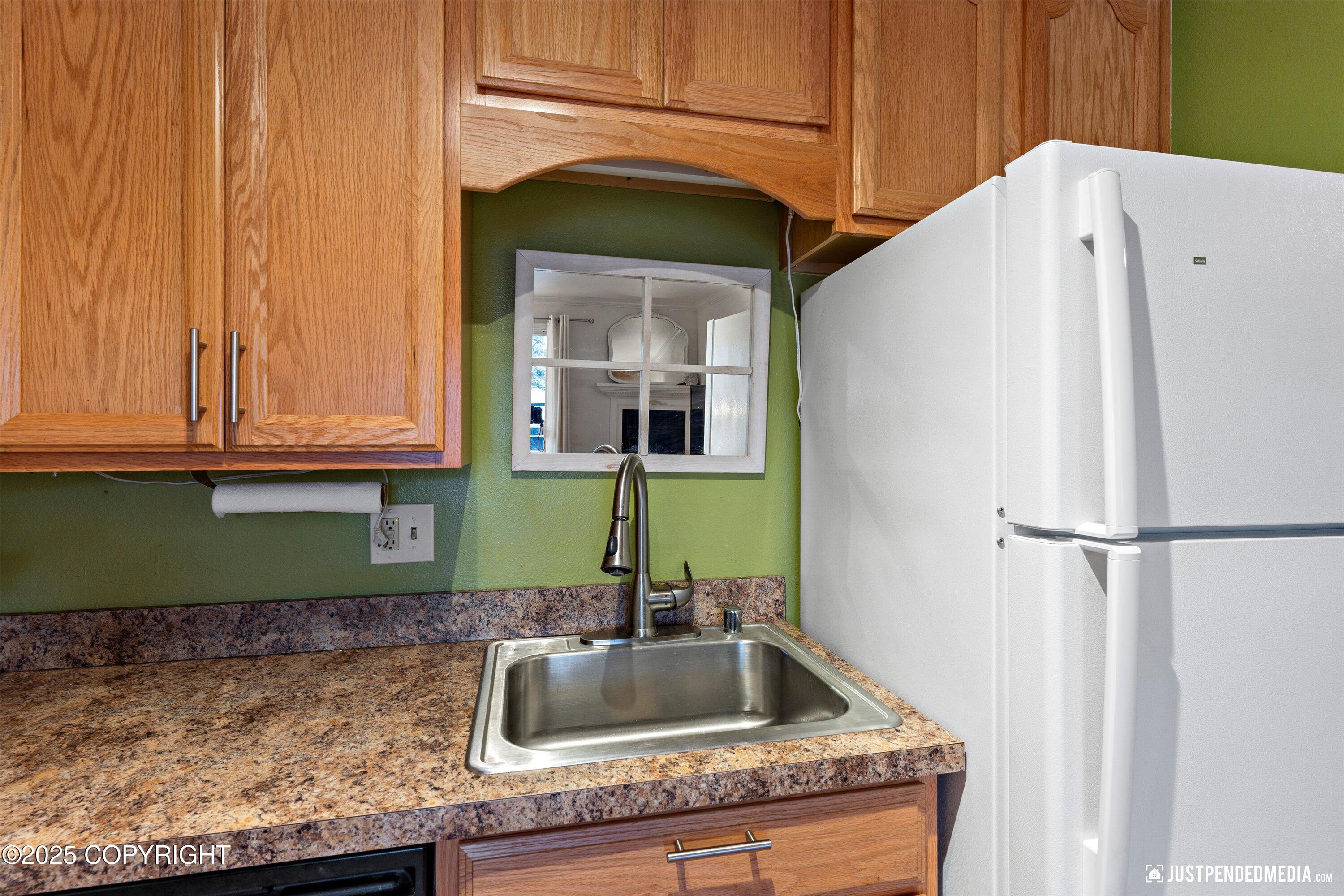 2200 Minerva Way # B5