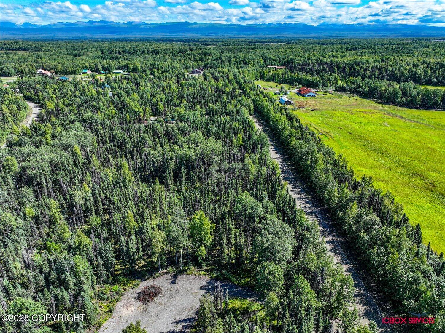 13903 E Beaver Drive