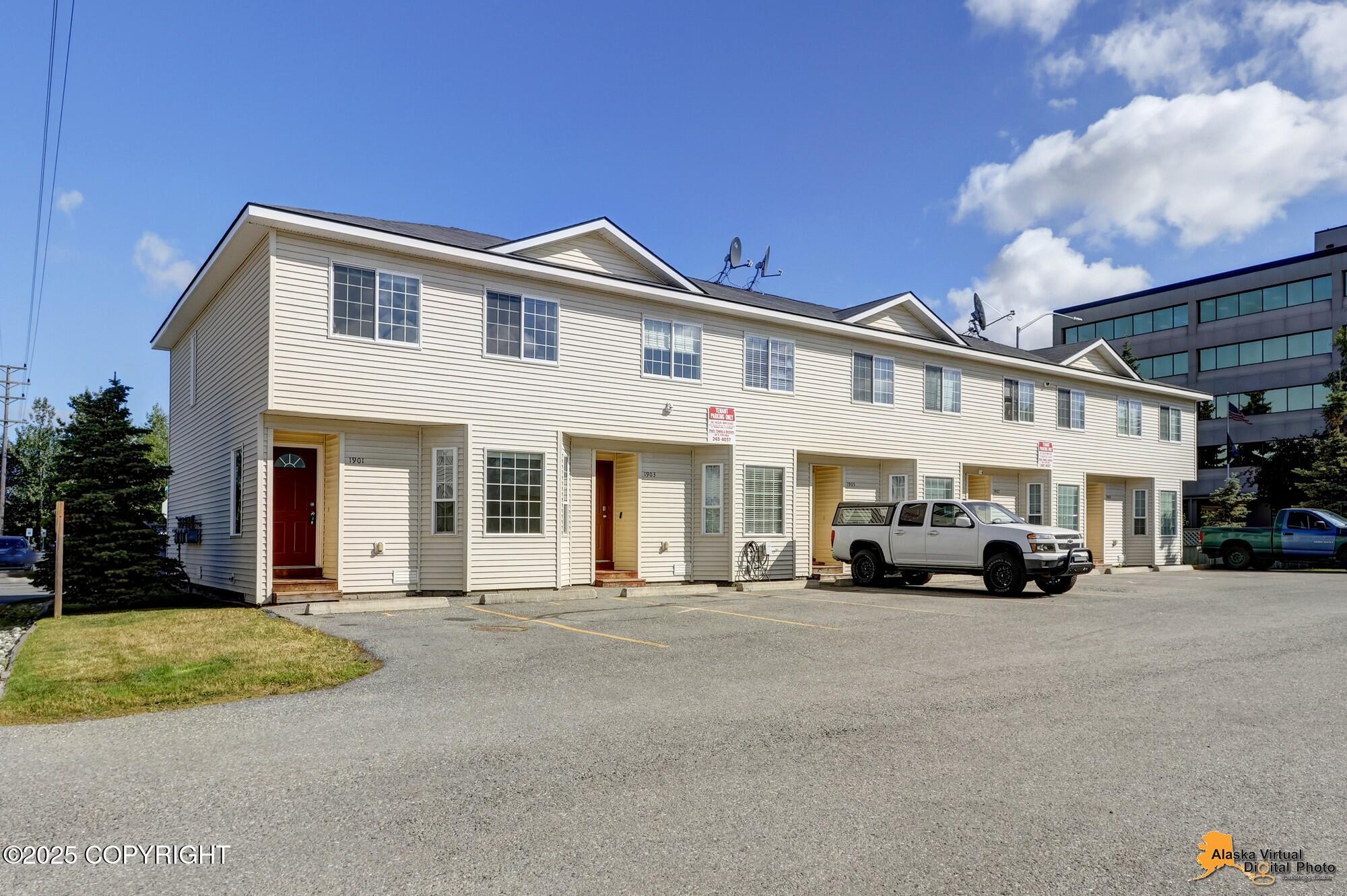 1901 Bragaw Square Place # 1 Unit: #1