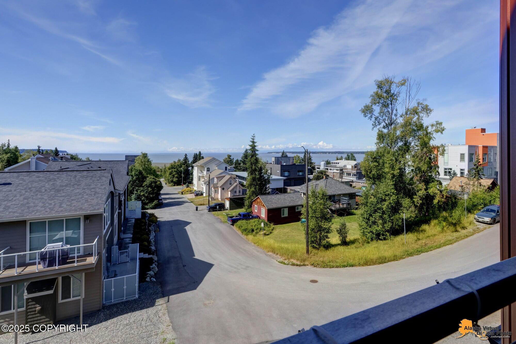 1130 W 6th Avenue # 2 Unit: #2