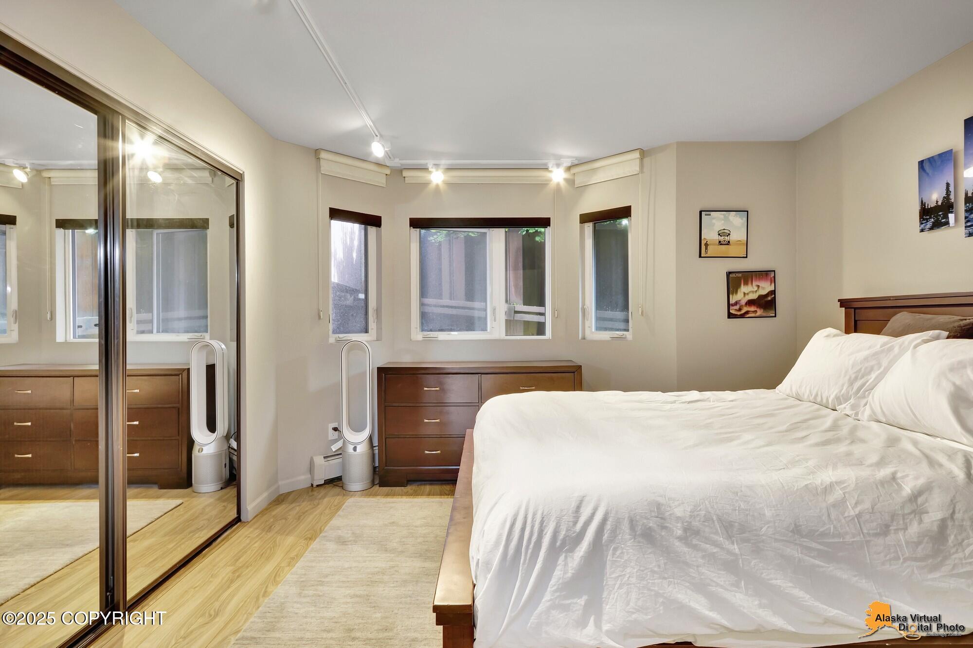 1130 W 6th Avenue # 2 Unit: #2