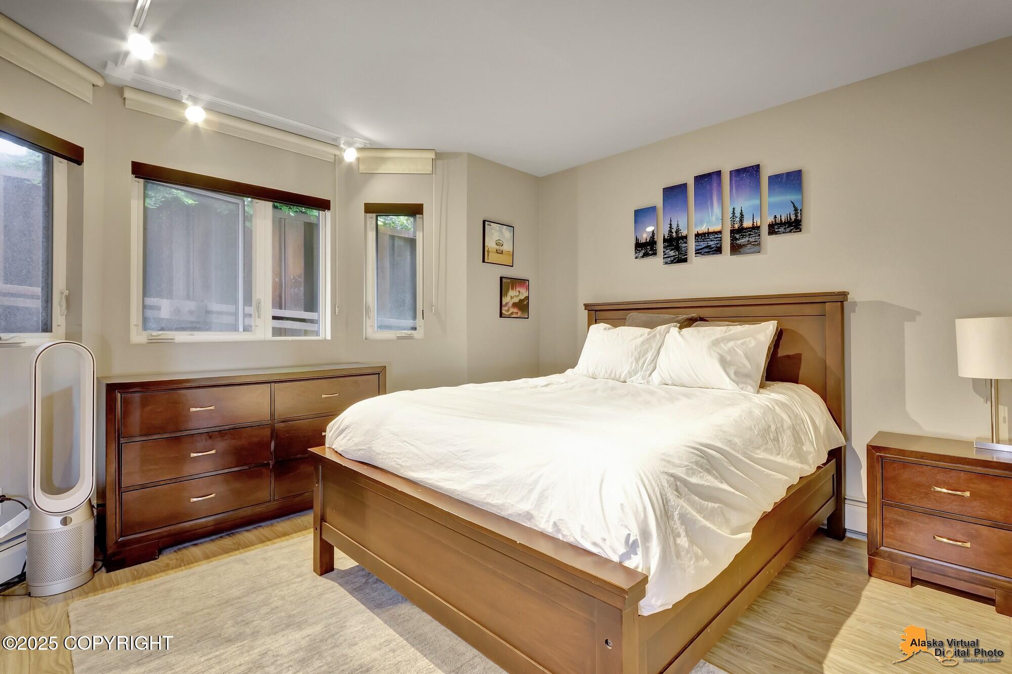 1130 W 6th Avenue # 2 Unit: #2