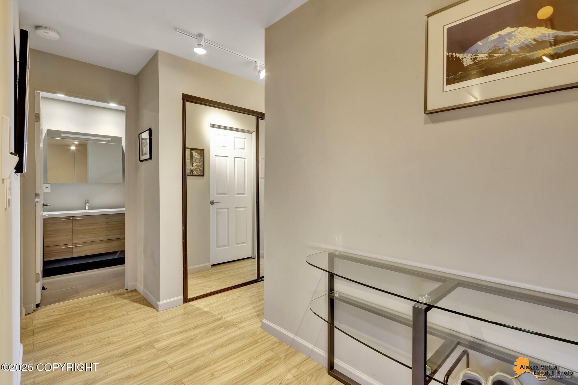 1130 W 6th Avenue # 2 Unit: #2