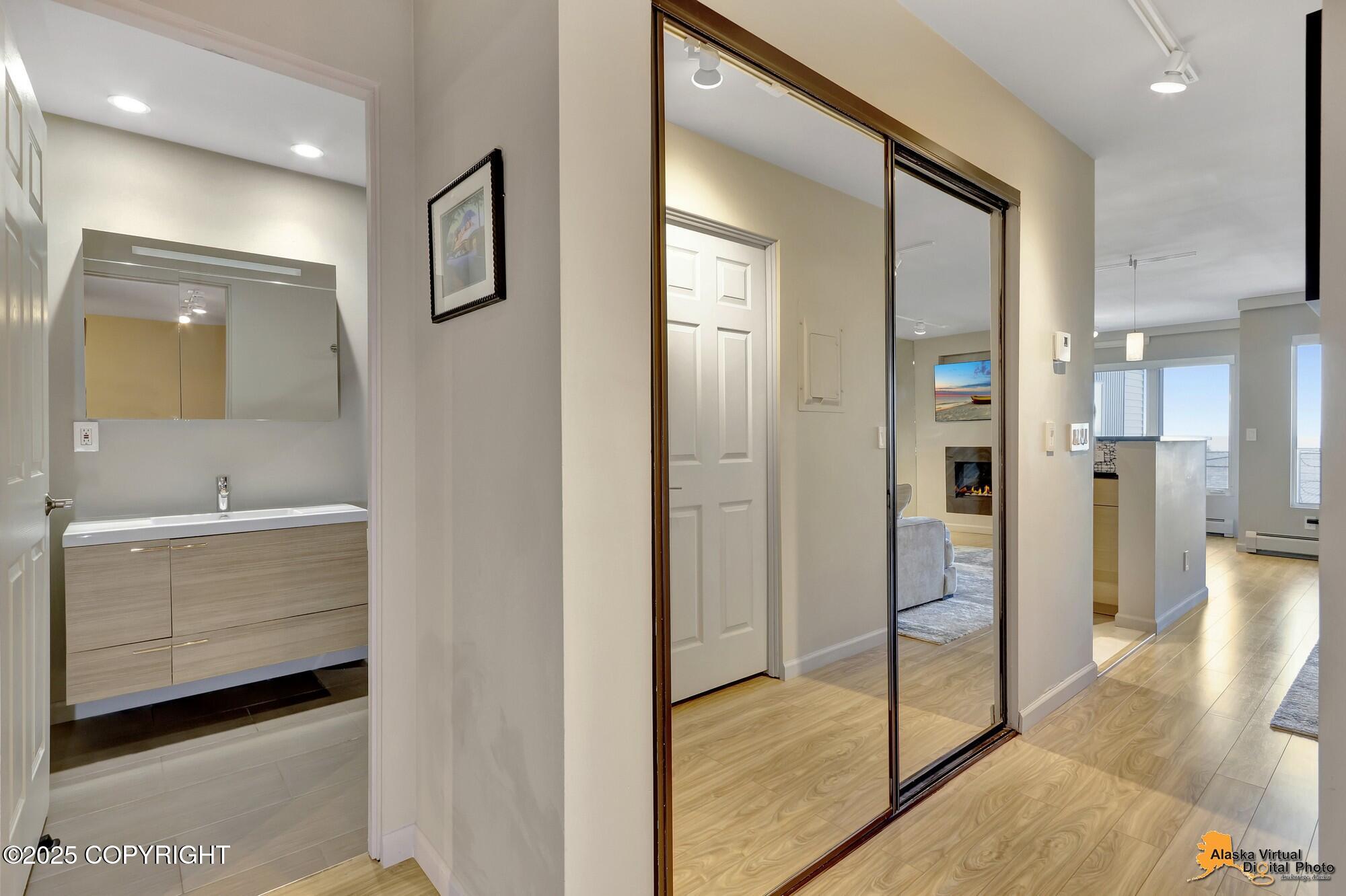 1130 W 6th Avenue # 2 Unit: #2