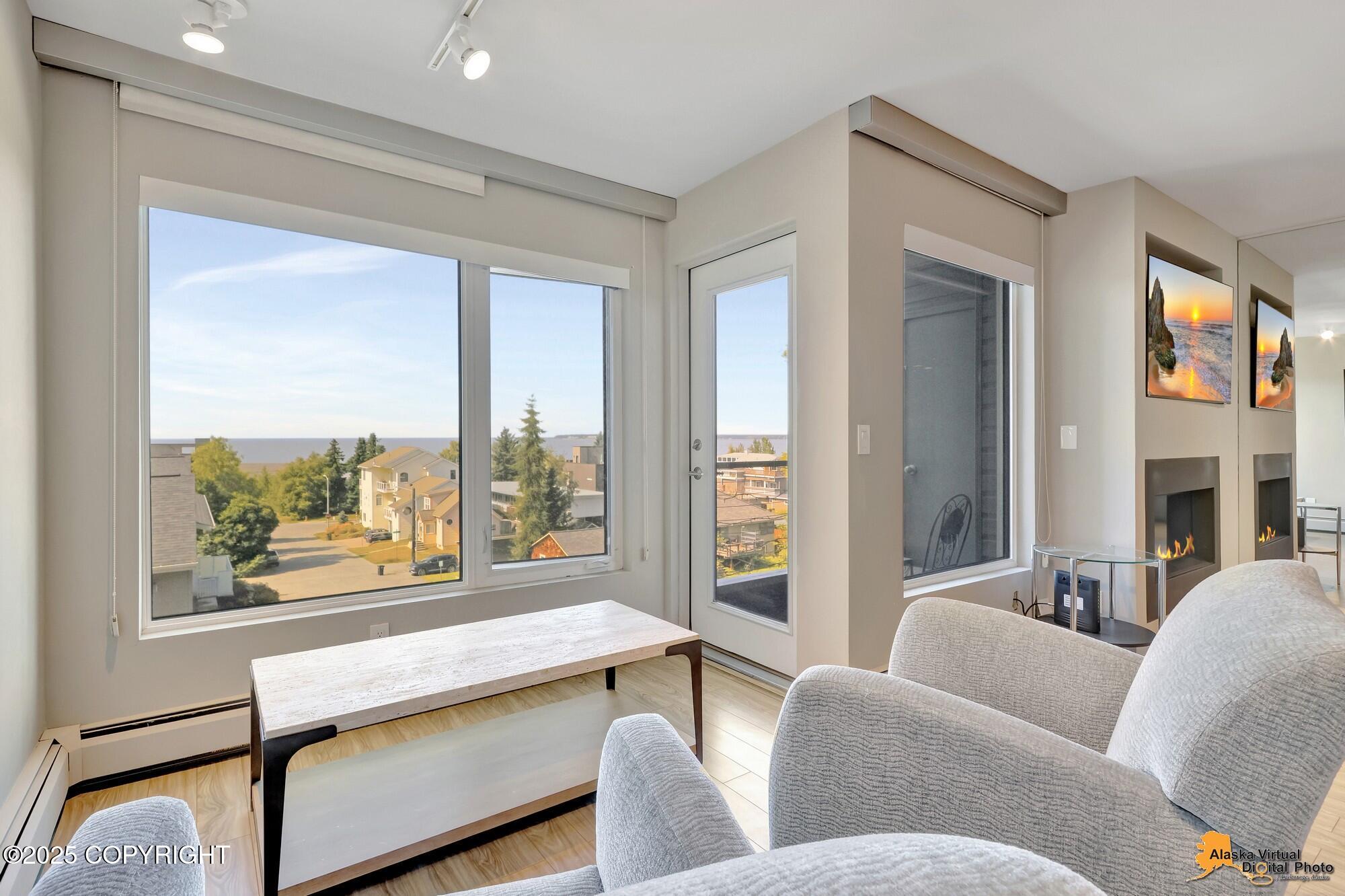 1130 W 6th Avenue # 2 Unit: #2