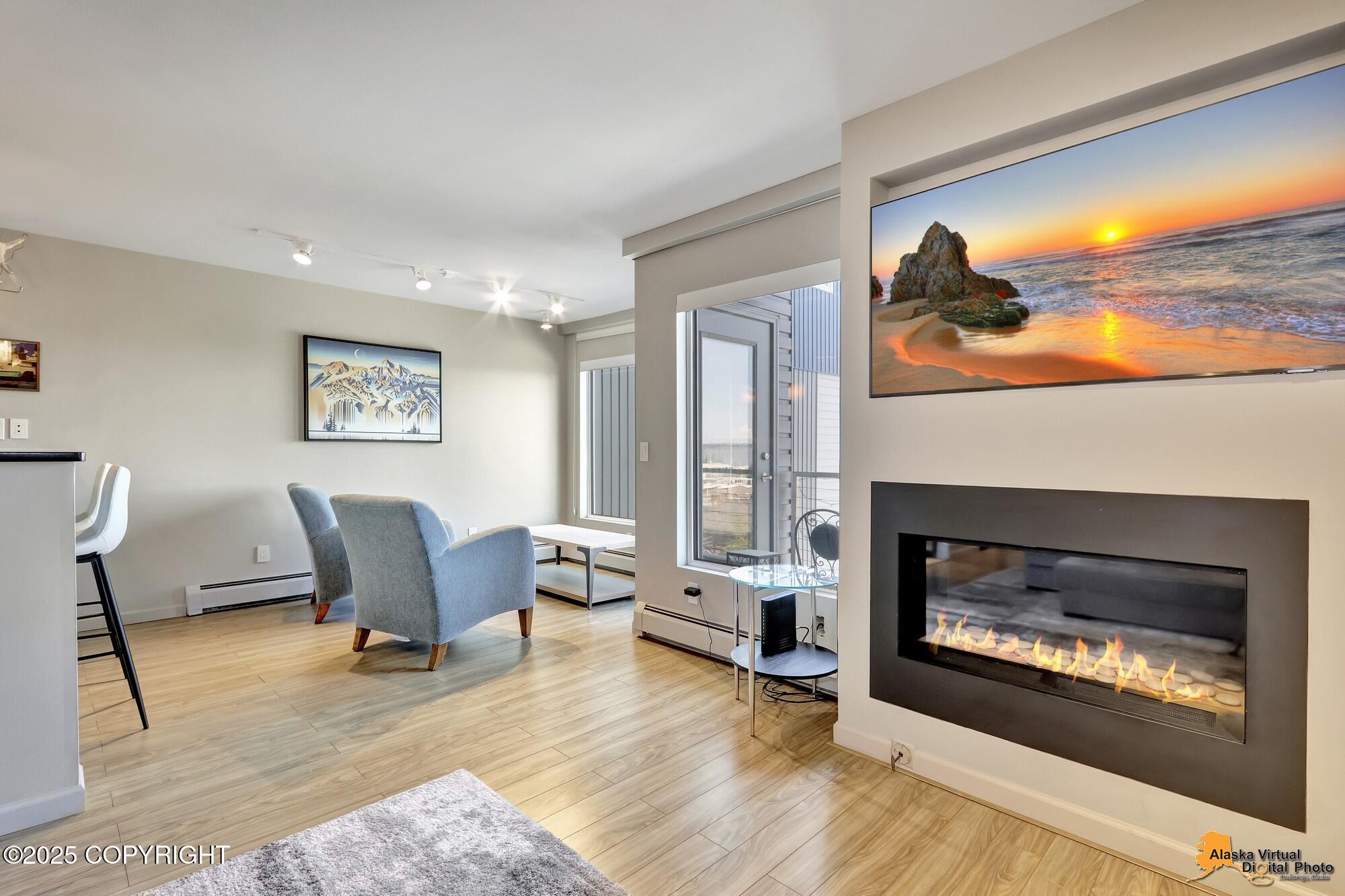 1130 W 6th Avenue # 2 Unit: #2