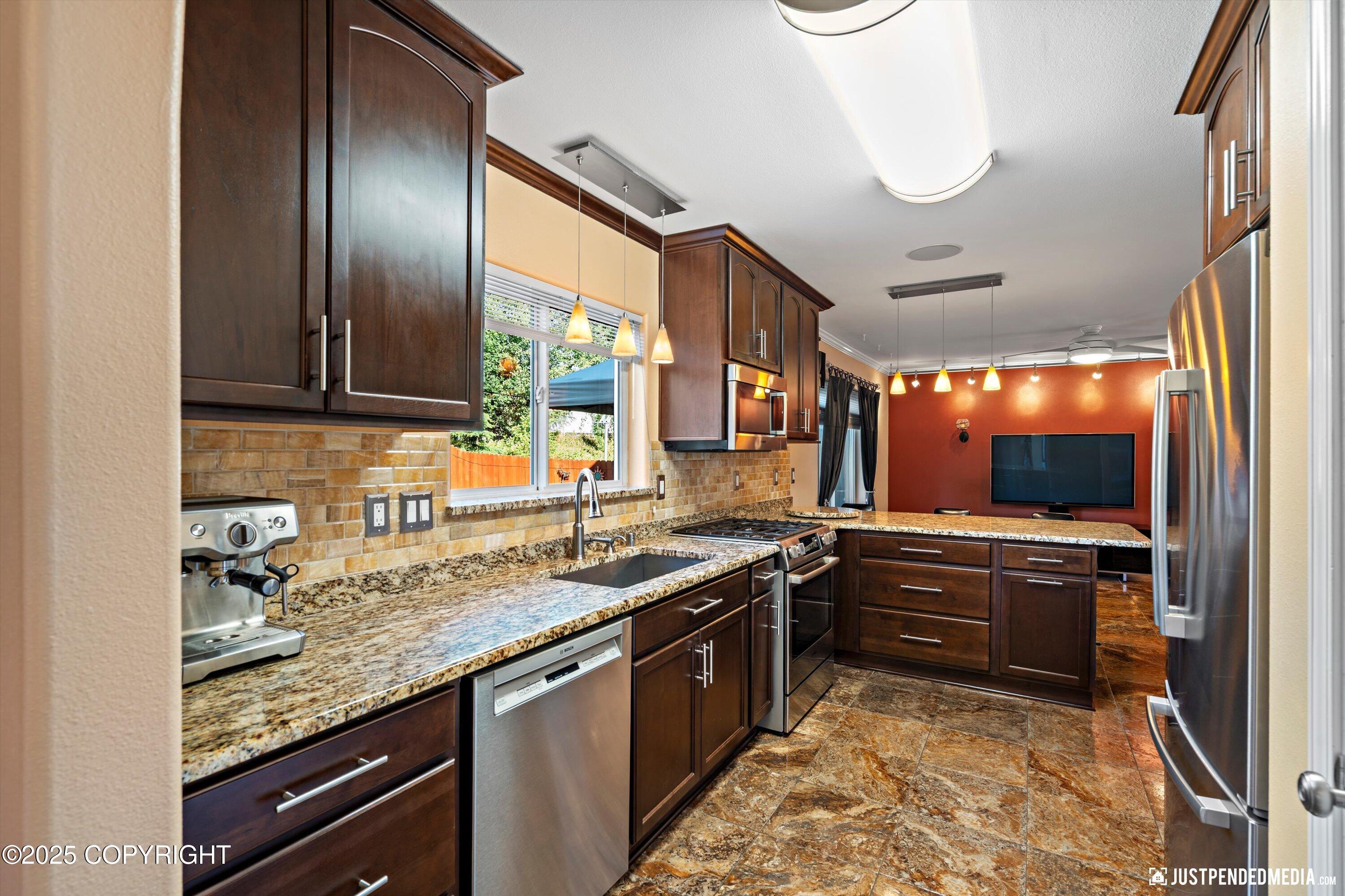 7910 Alpine View Circle