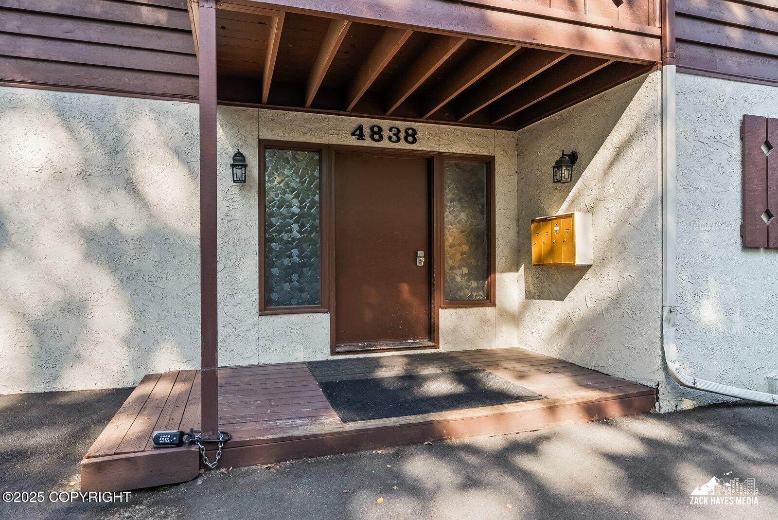 4838 Bryn Mawr Court # 4 Unit: #4