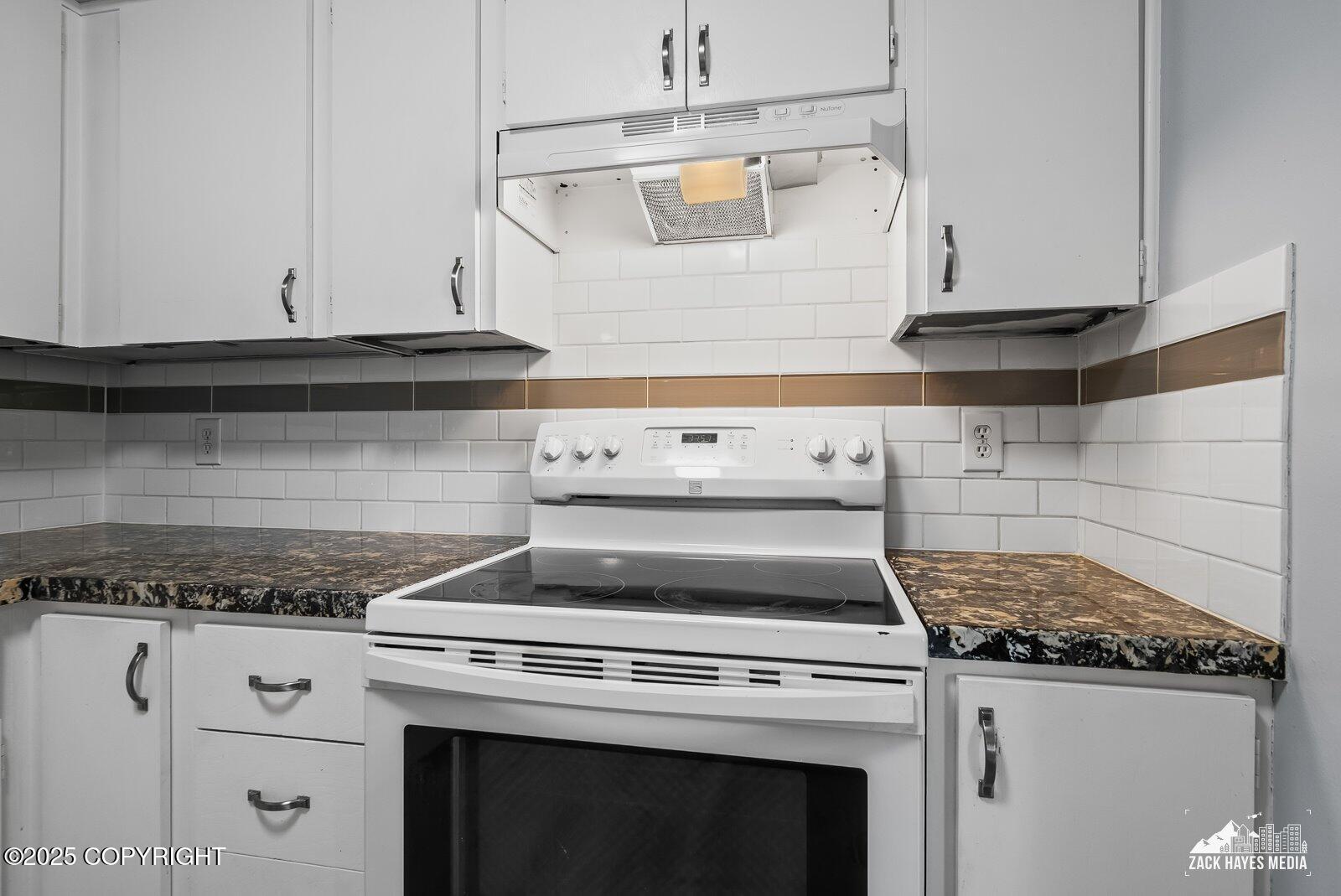 4838 Bryn Mawr Court # 4 Unit: #4