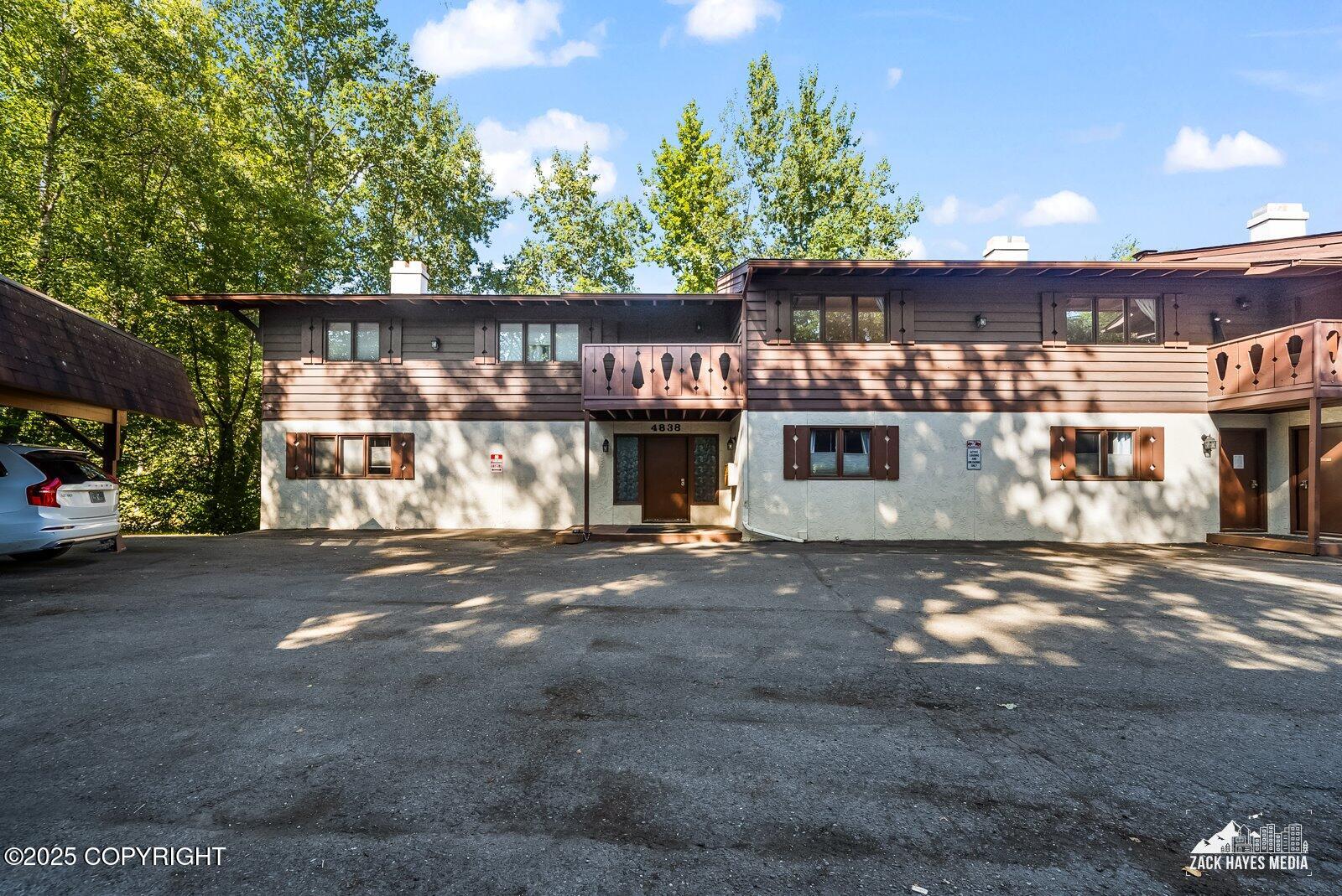 4838 Bryn Mawr Court # 4 Unit: #4