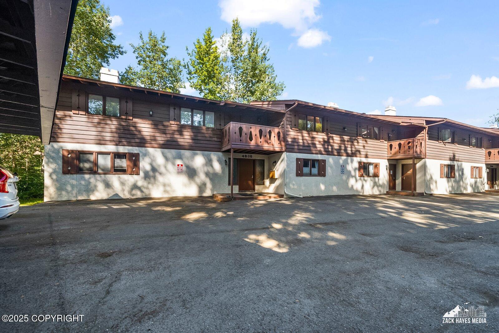 4838 Bryn Mawr Court # 4 Unit: #4