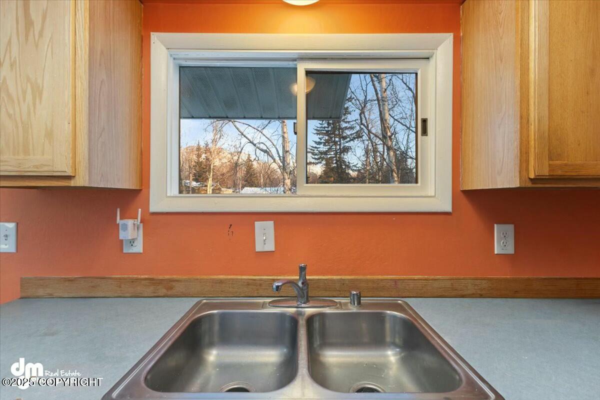 10143 Caribou Street