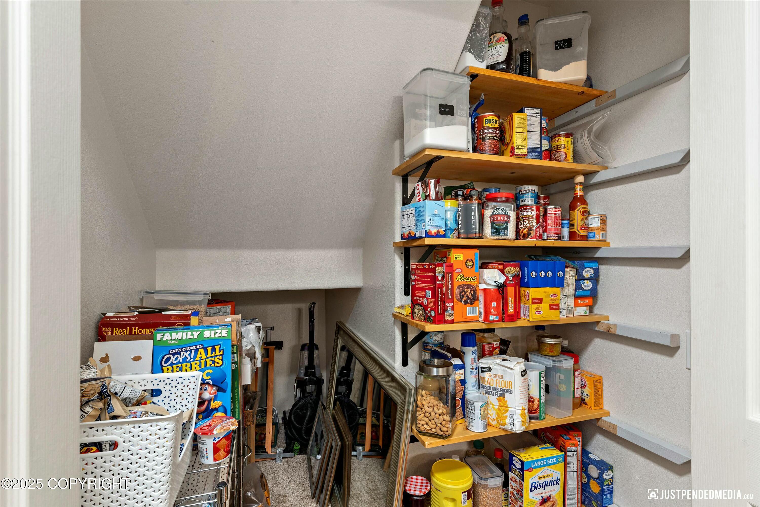 610 E 76th Avenue # 3 Unit: #3