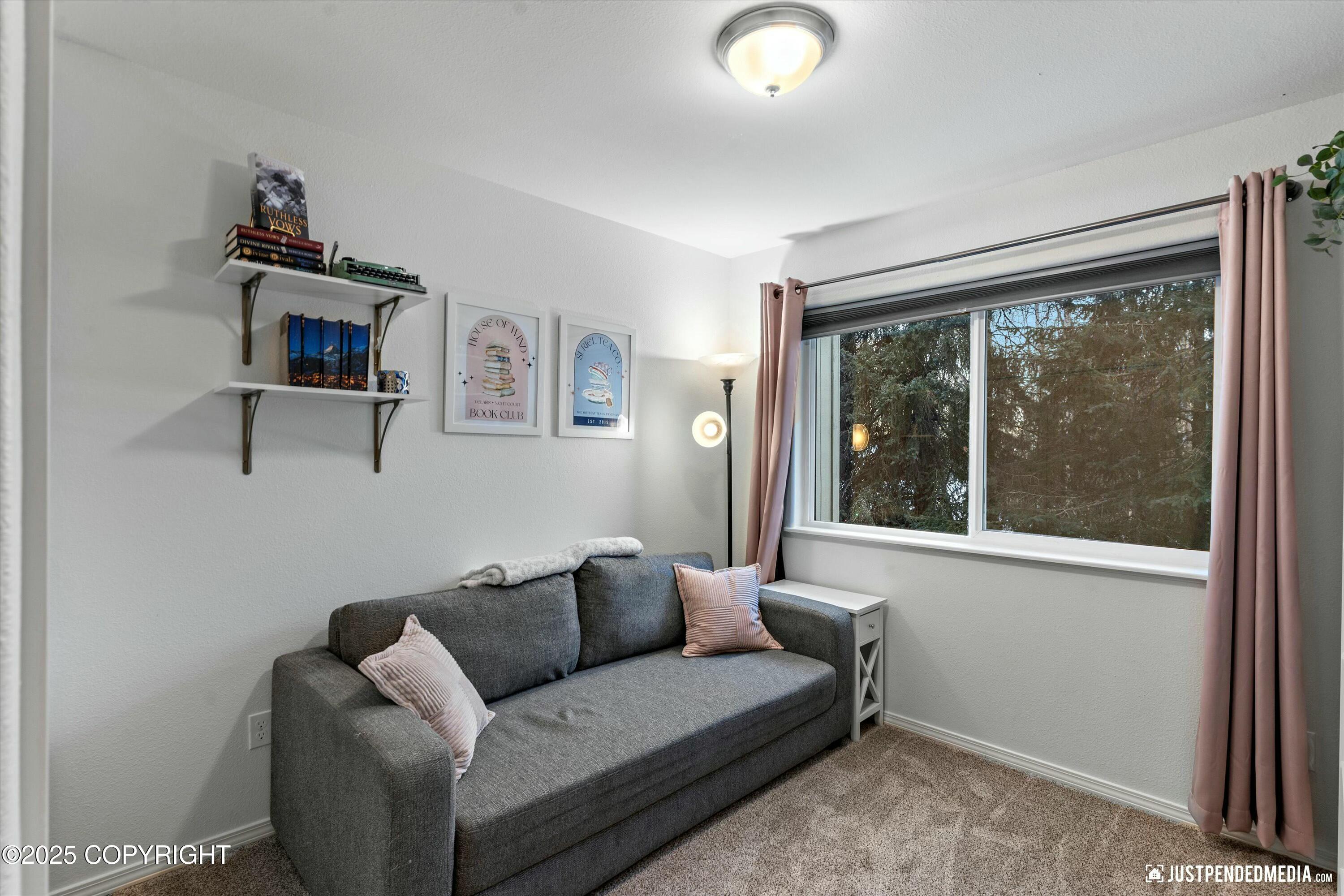 610 E 76th Avenue # 3 Unit: #3