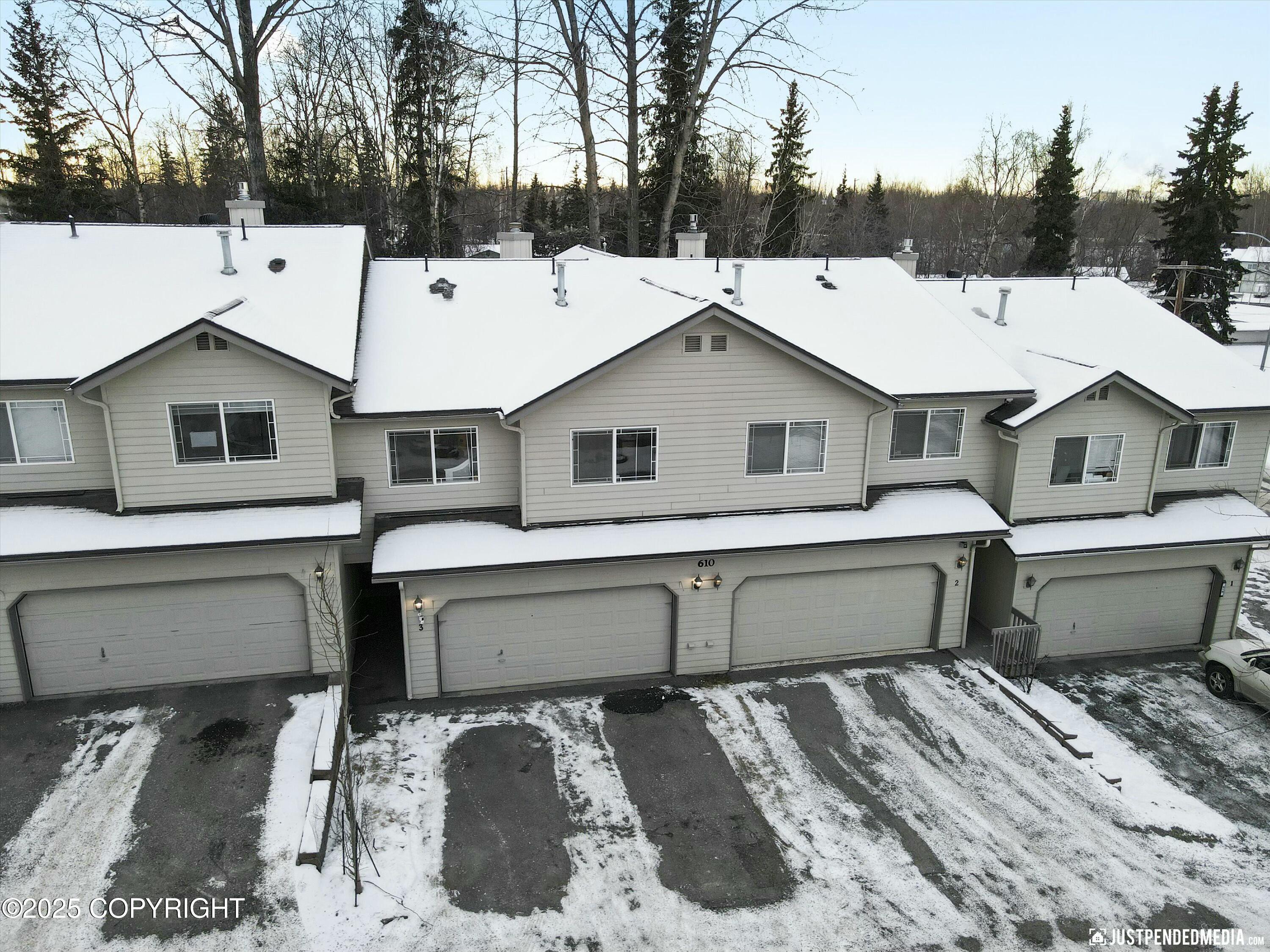 610 E 76th Avenue # 3 Unit: #3