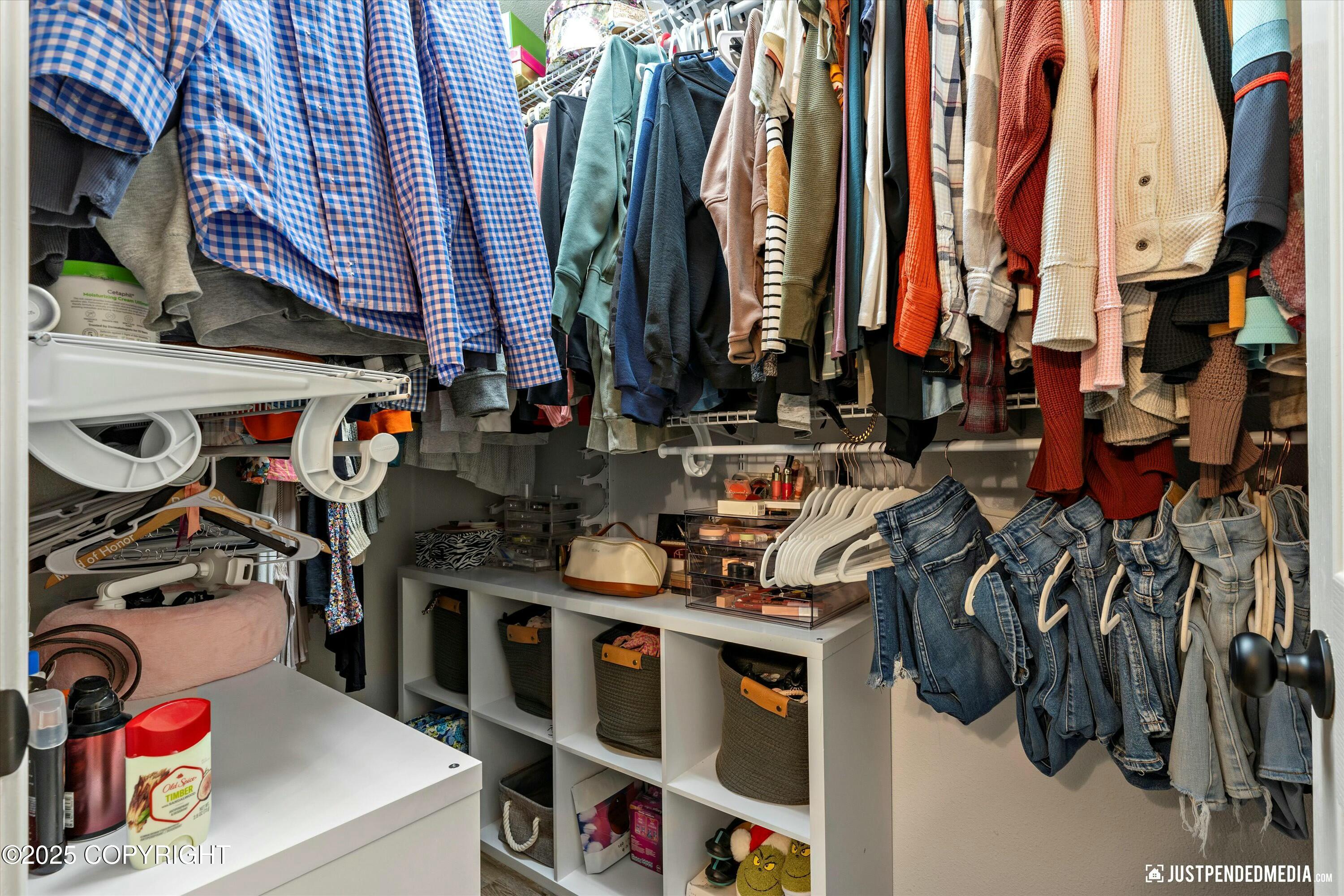 610 E 76th Avenue # 3 Unit: #3