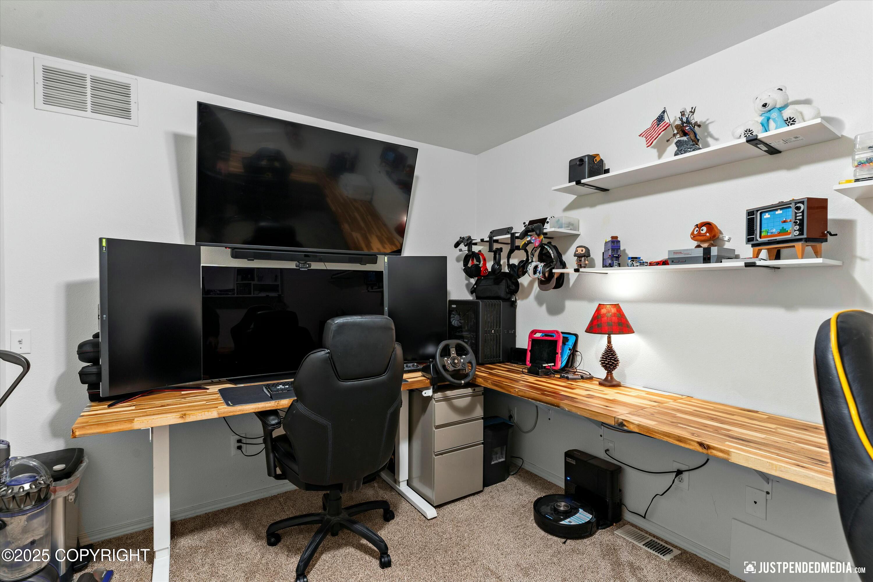 610 E 76th Avenue # 3 Unit: #3