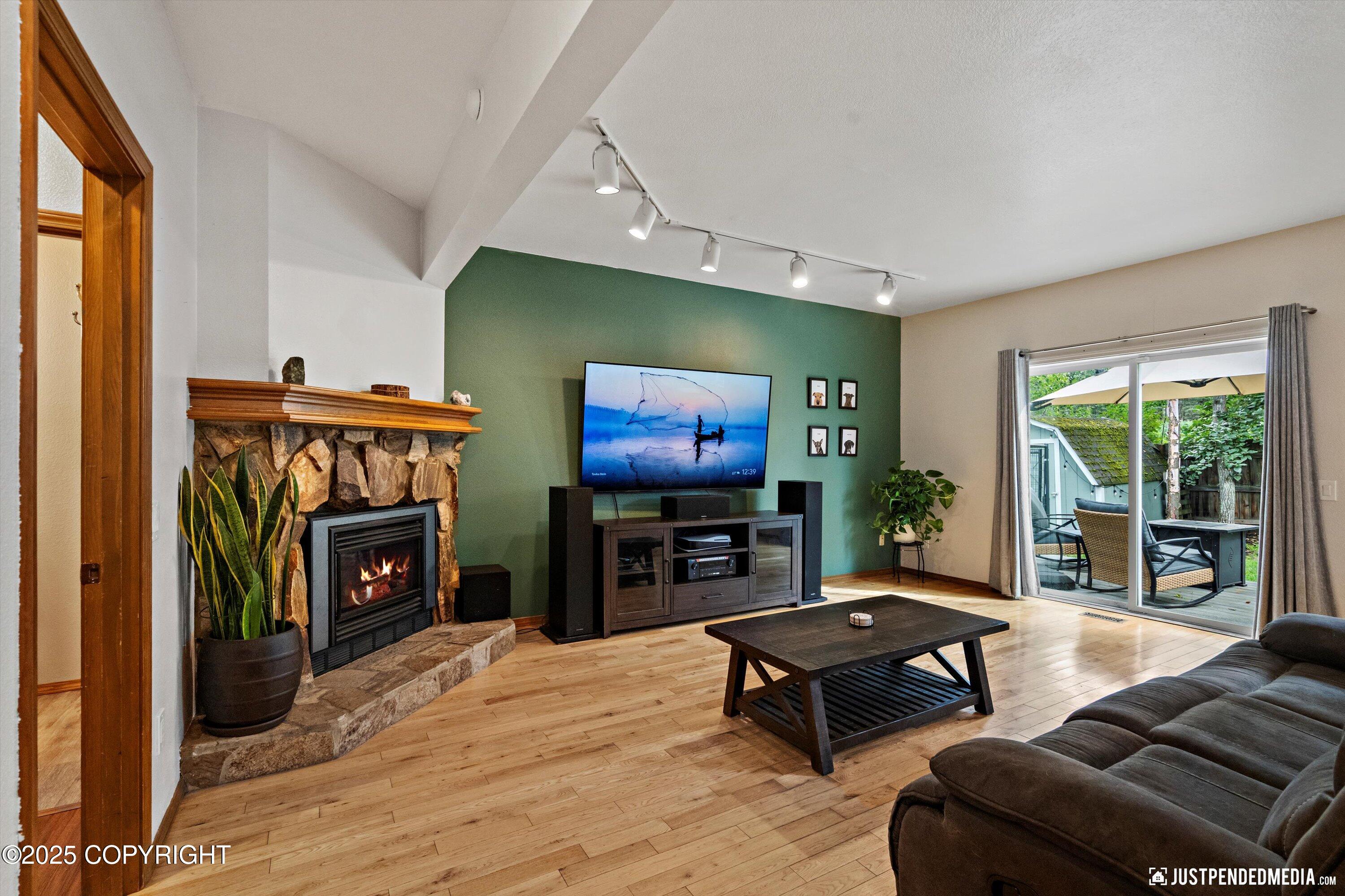 9170 Chipwood Circle